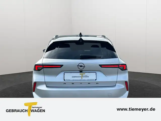 Opel Astra view 6