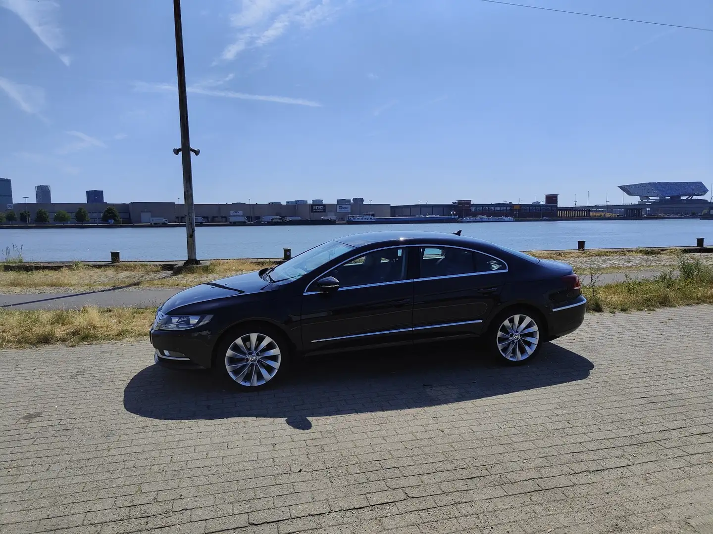 Volkswagen CC 2.0 TDI BlueMotion Technology DSG - 1