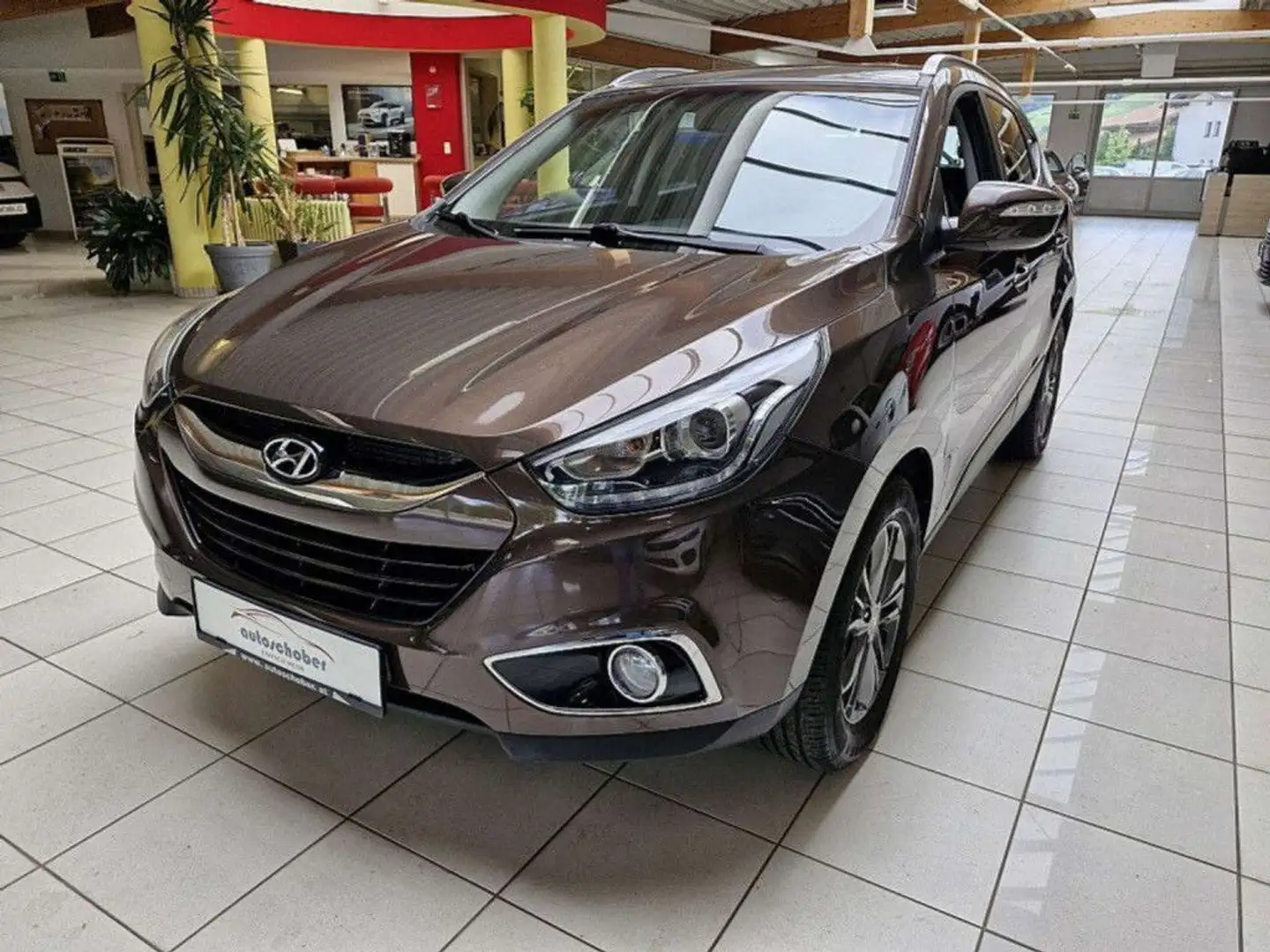 Hyundai iX35 2,0 CRDi Premium Braun - 1