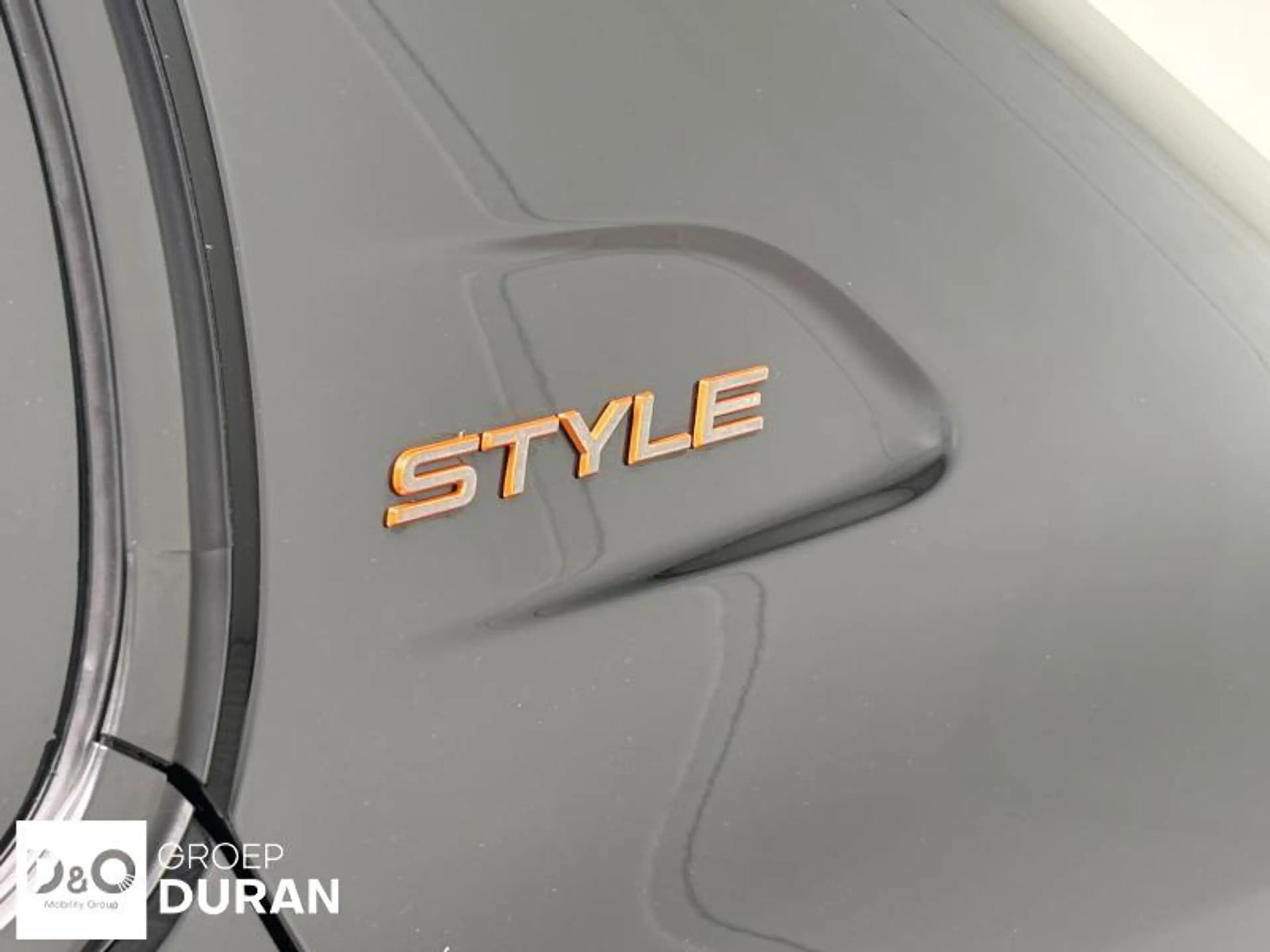 Peugeot 208 Style 1.2 Turbo Man.6 — photo 4
