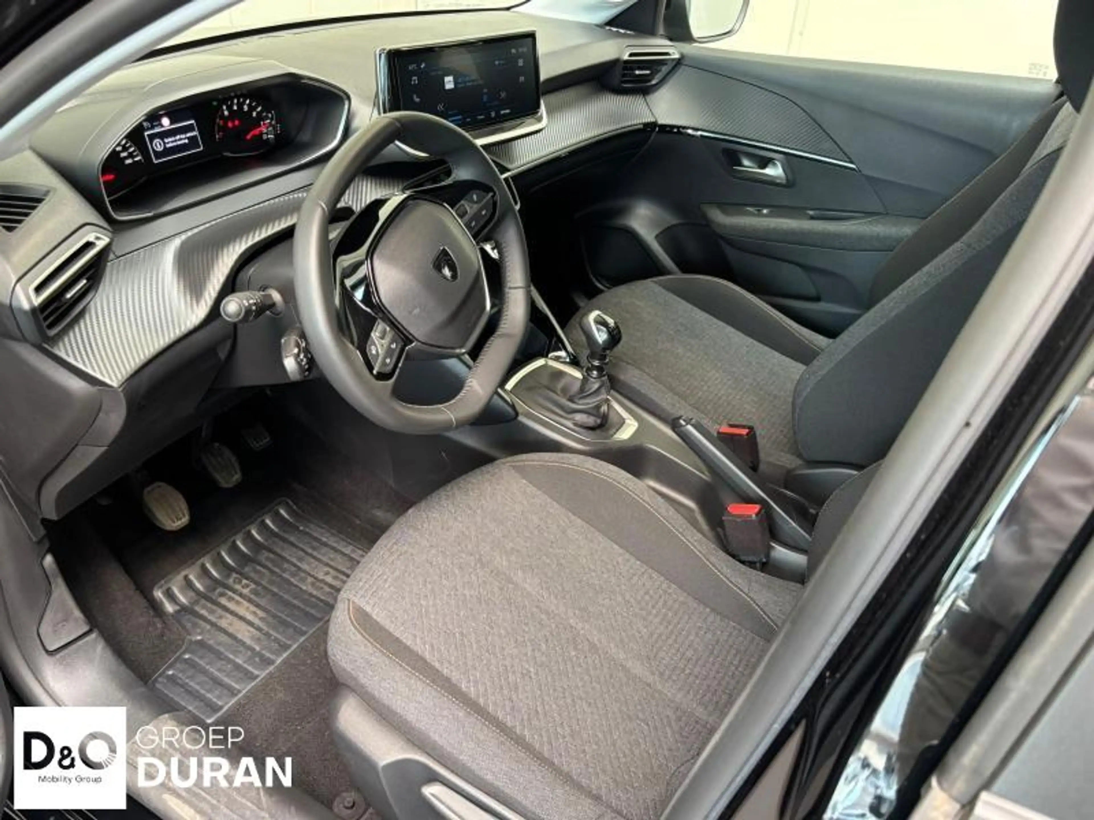Peugeot 208 Style 1.2 Turbo Man.6 — photo 12