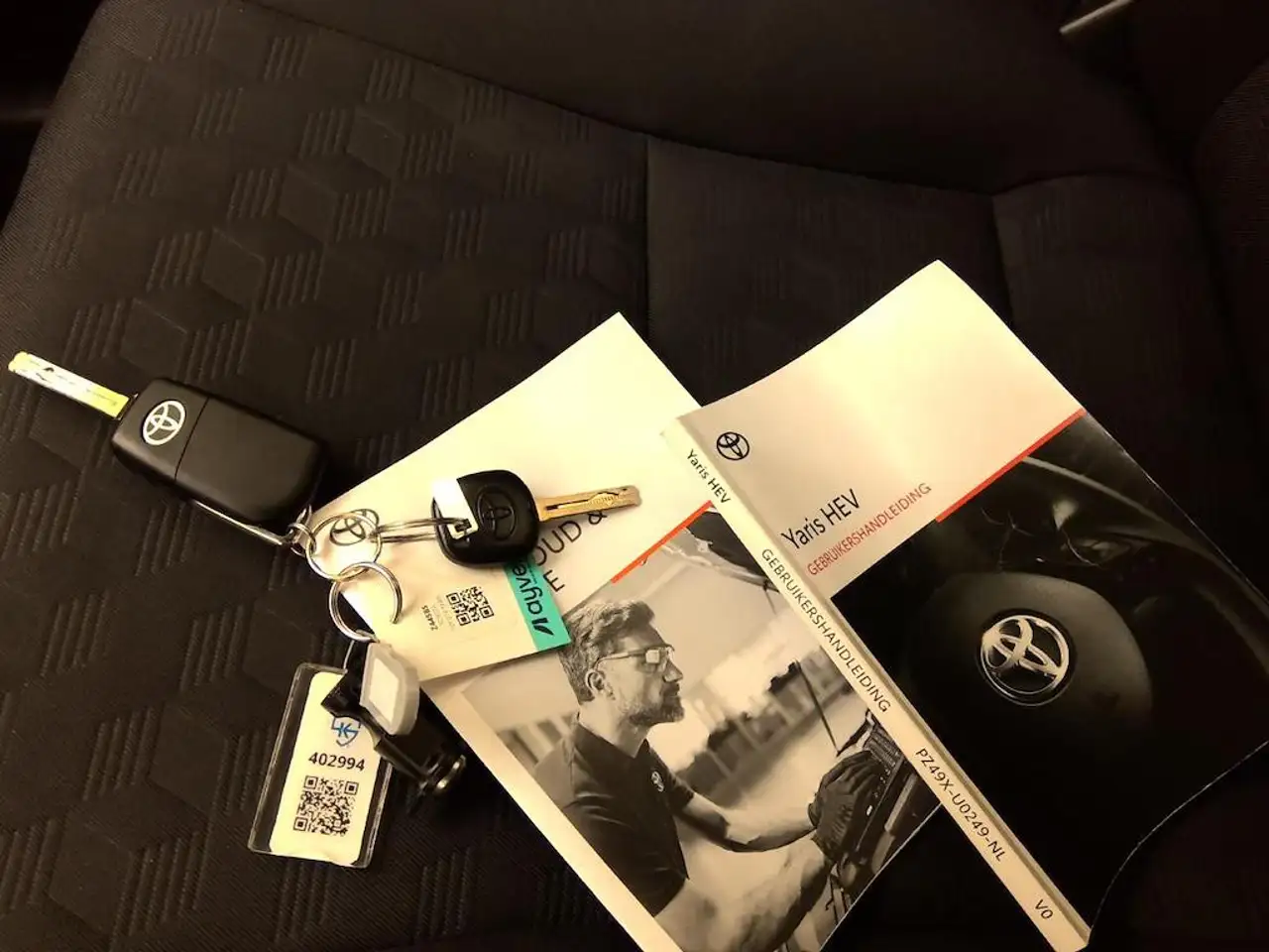 Toyota Yaris 1.5 HYBRID 115 ACTIVE I AUTOMAAT I APPLE CARPLAY I, миниатюра 10