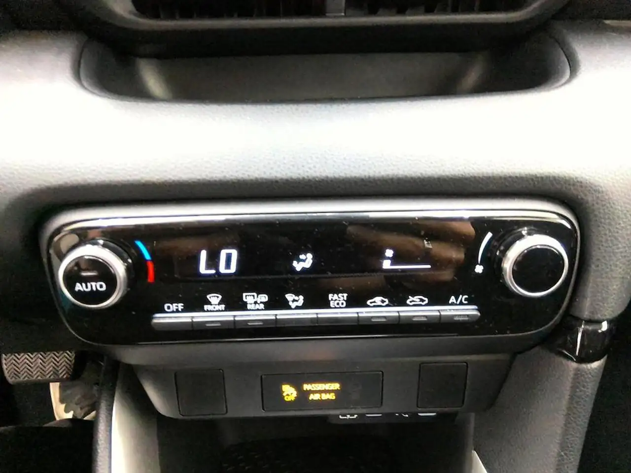 Toyota Yaris 1.5 HYBRID 115 ACTIVE I AUTOMAAT I APPLE CARPLAY I, миниатюра 9