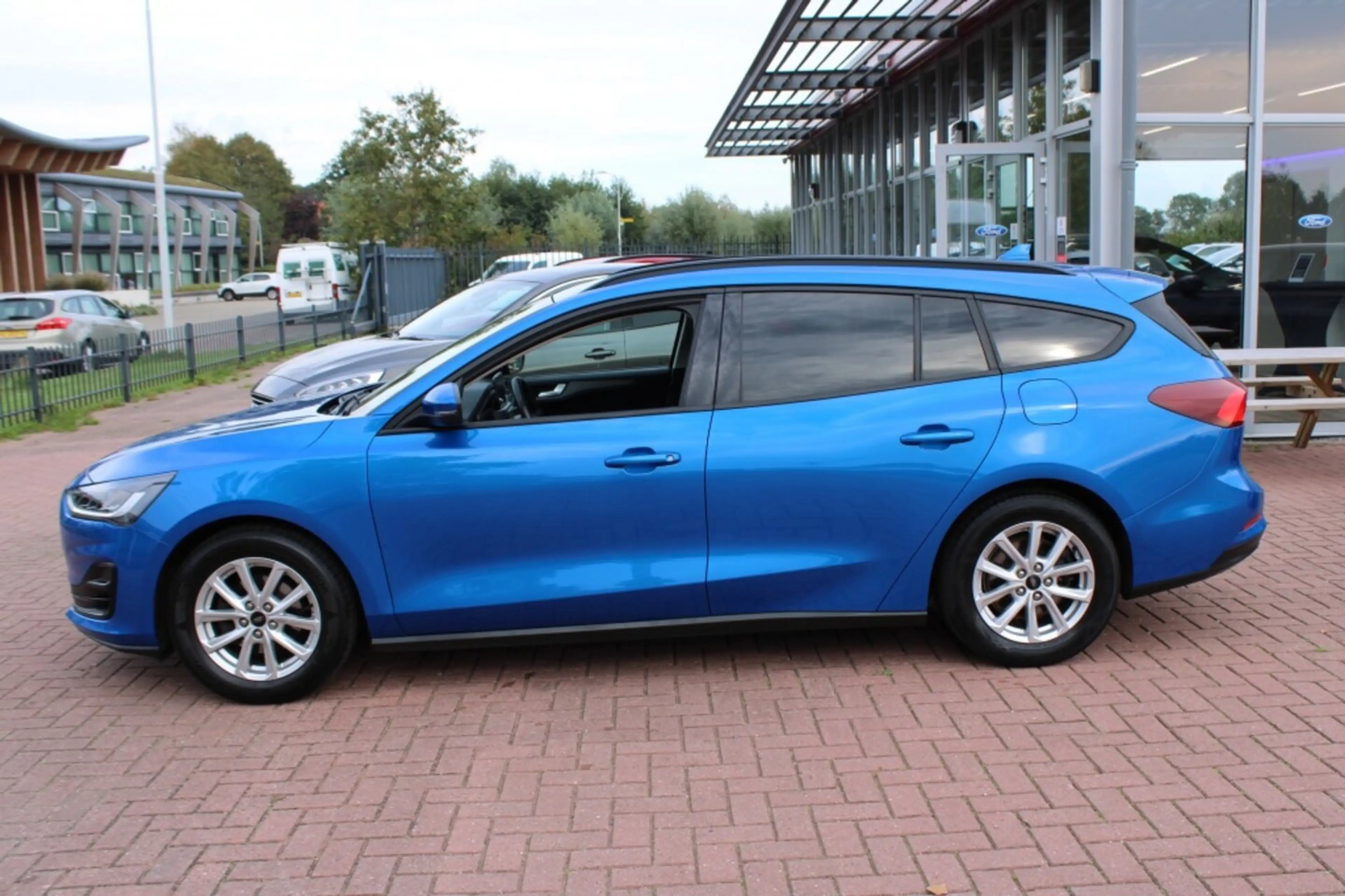 Ford Focus 1.0 EcoBoost Connected Wagon — photo 4