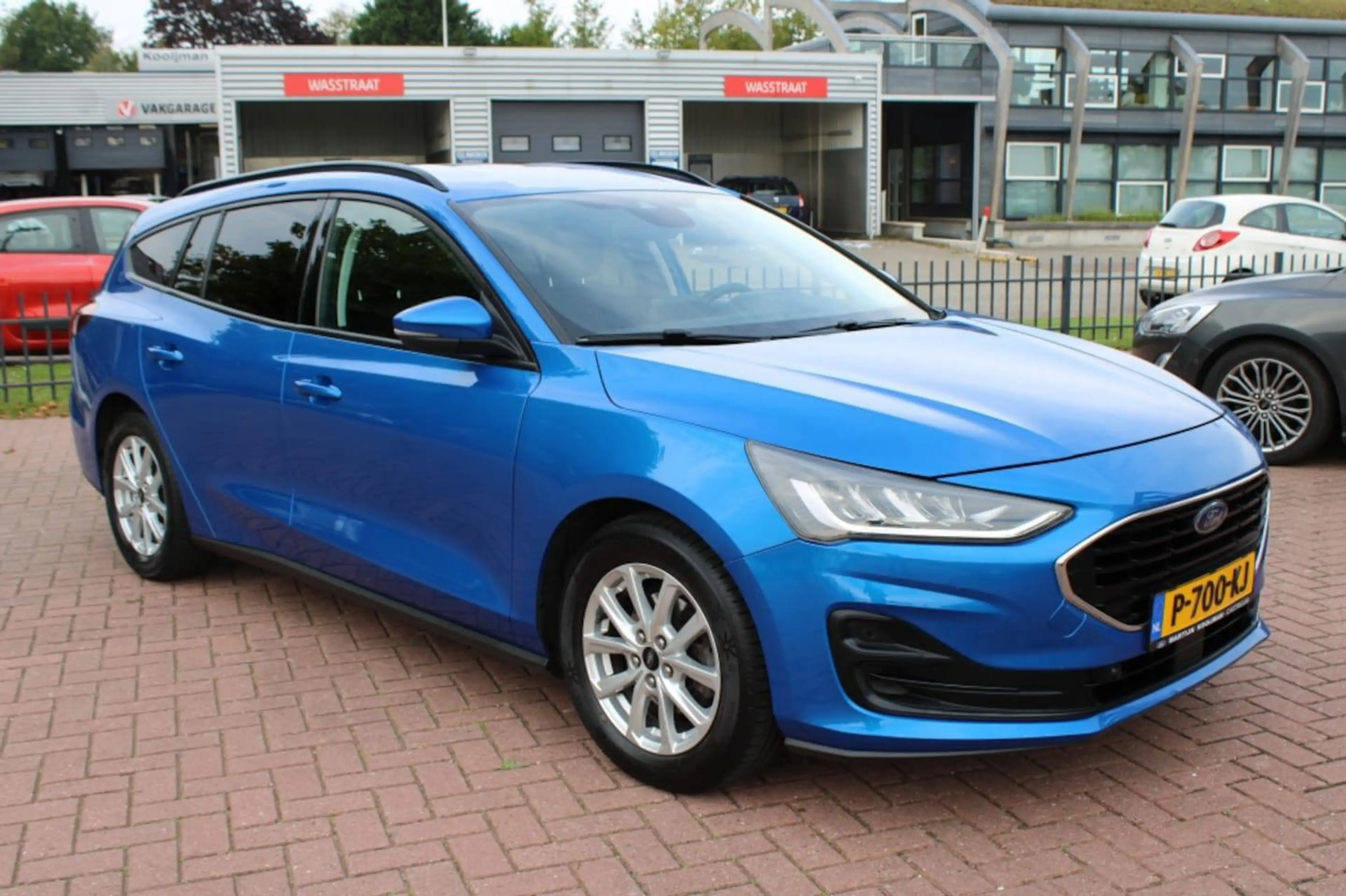 Ford Focus 1.0 EcoBoost Connected Wagon — photo 3
