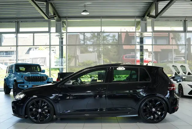 Volkswagen Golf view 12