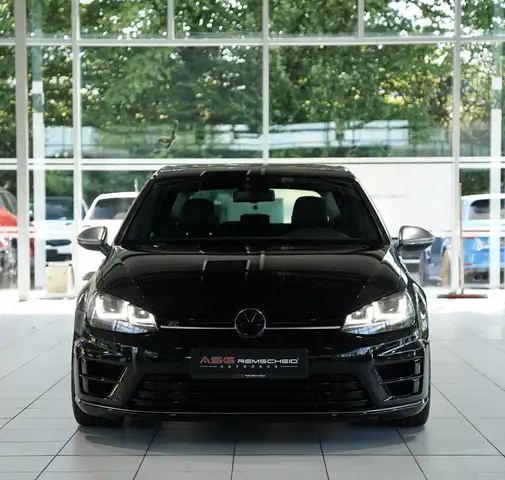 Volkswagen Golf view 5