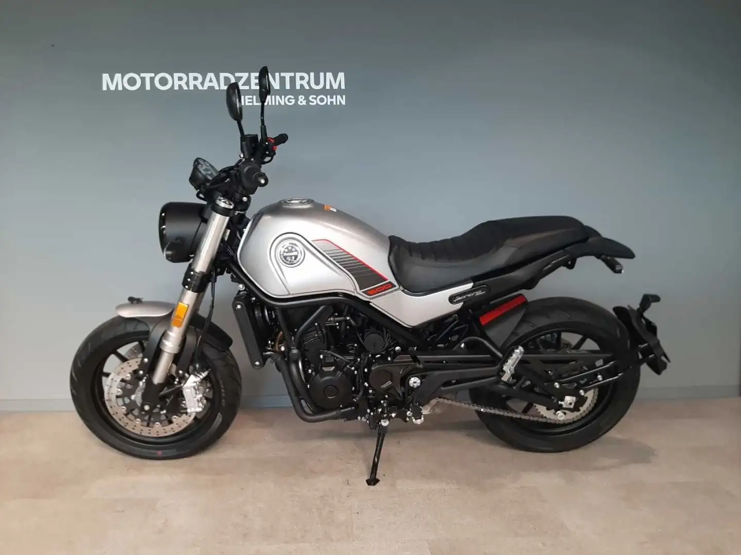 Benelli Leoncino 500 - 2