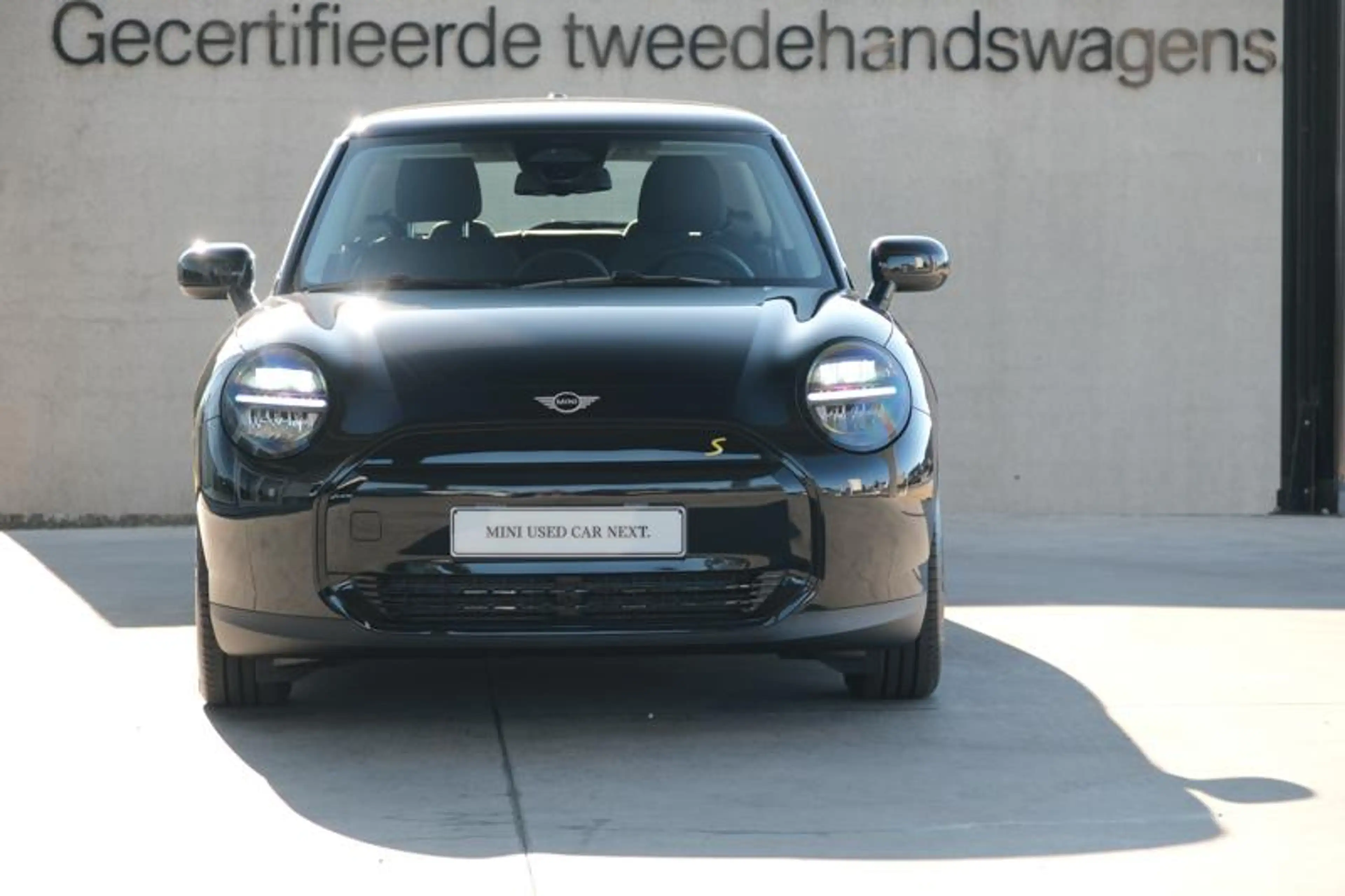 MINI Cooper SE Cooper SE Essential | 49 KWH | OLED | DRIVE ASSIST — photo 2