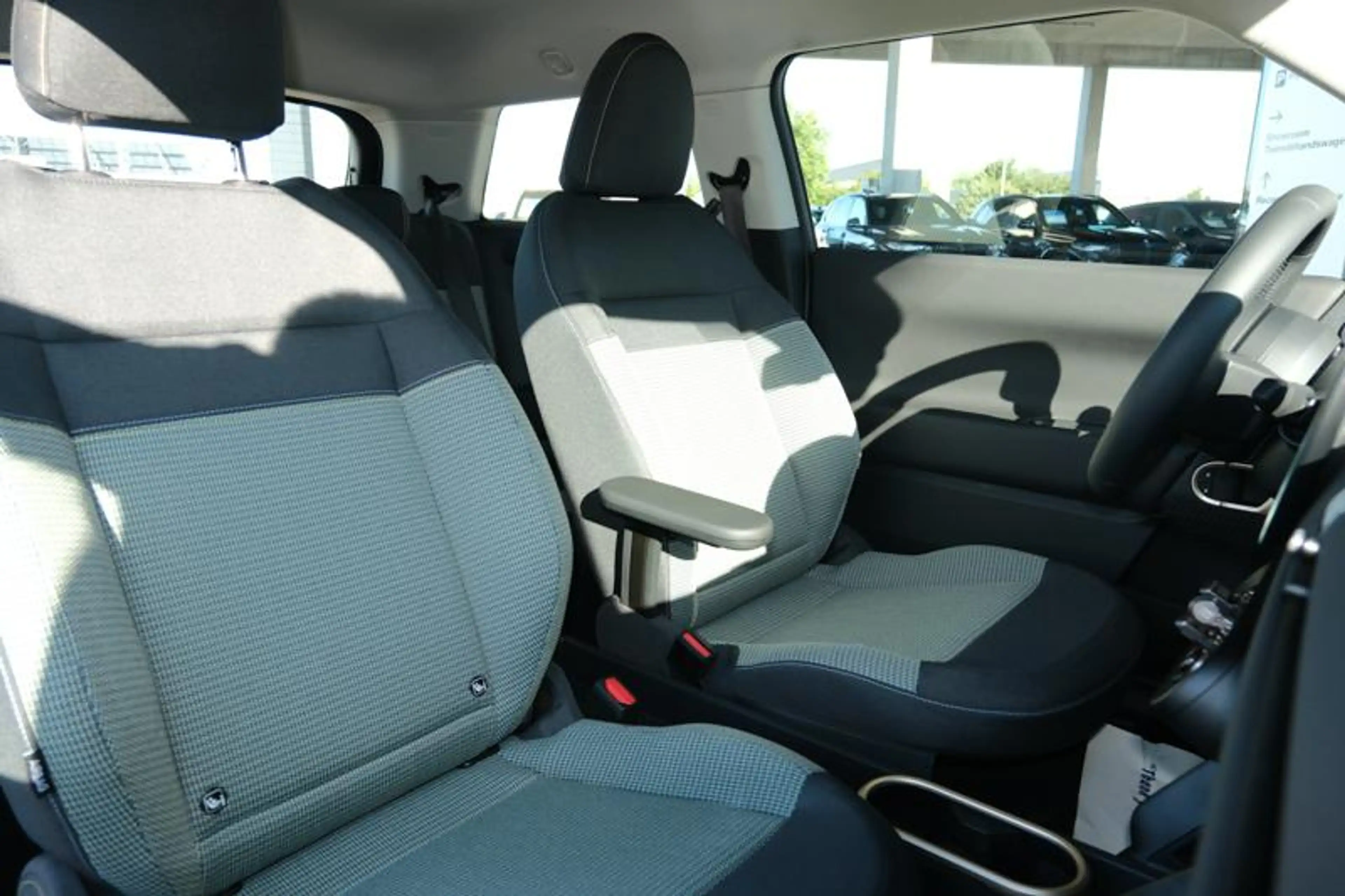 MINI Cooper SE Cooper SE Essential | 49 KWH | OLED | DRIVE ASSIST — photo 11