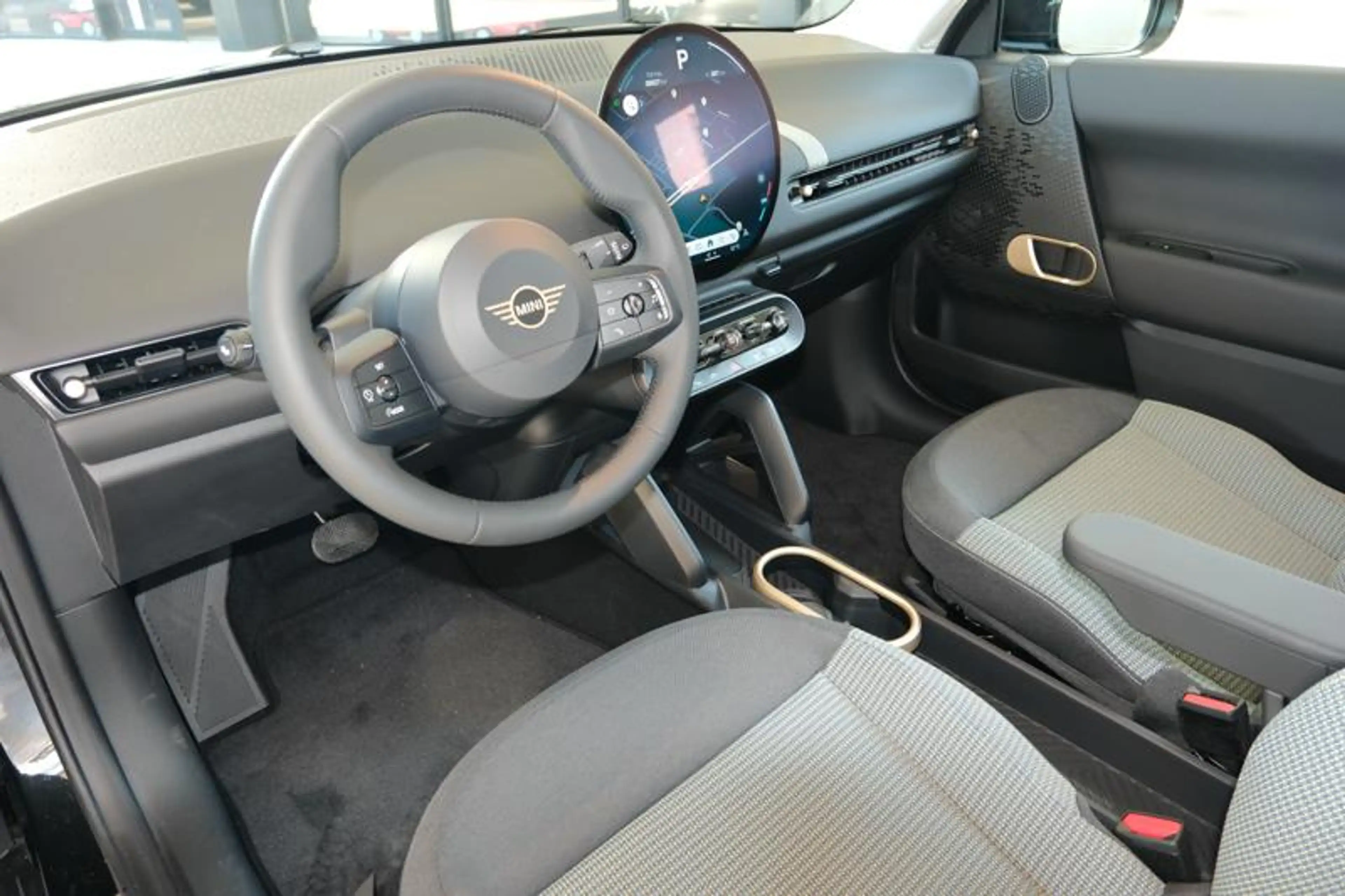 MINI Cooper SE Cooper SE Essential | 49 KWH | OLED | DRIVE ASSIST — photo 7