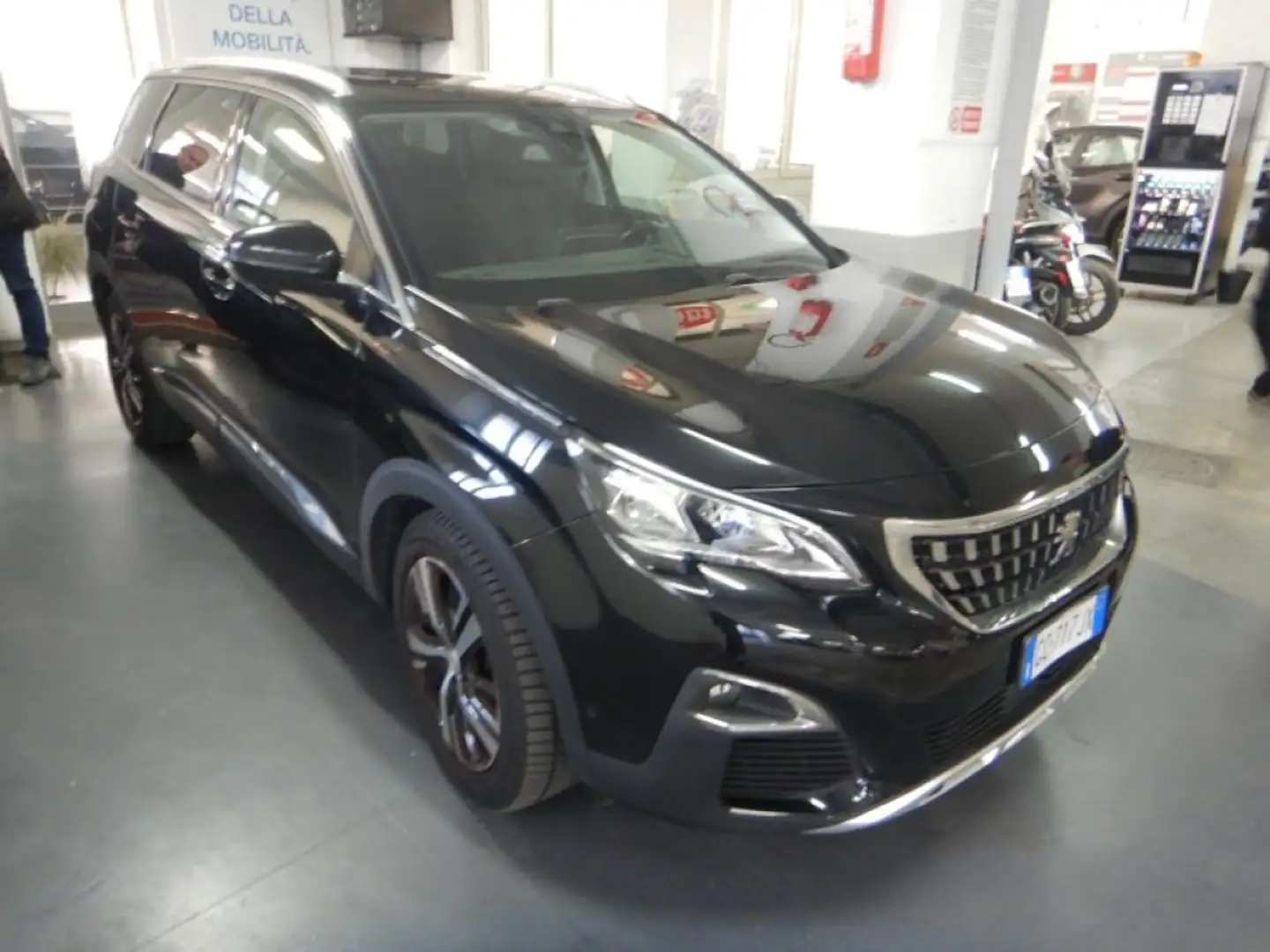 Peugeot 5008 BlueHDi 130 S&S Allure Nero - 1