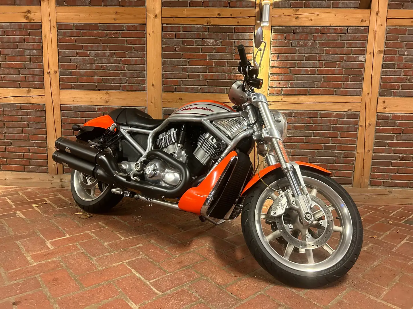 Harley-Davidson Street Rod 1131 ccm Orange - 2