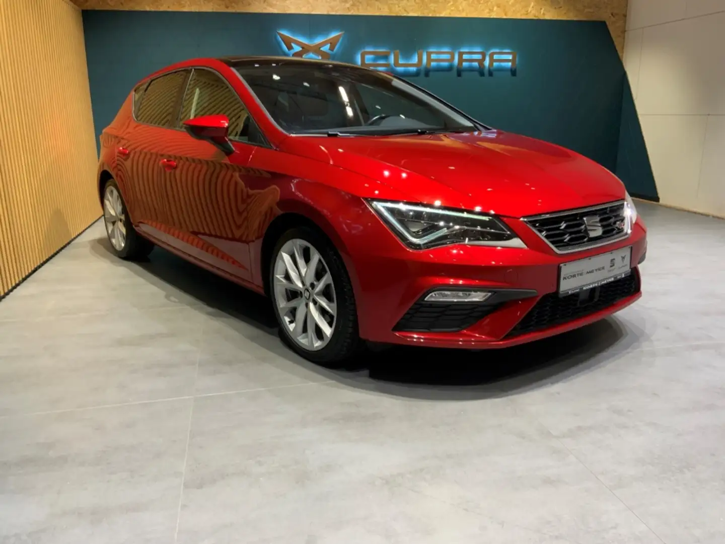 SEAT Leon FR 2.0TDI DSG+ACC+LED+Navi +Beats Rojo - 2