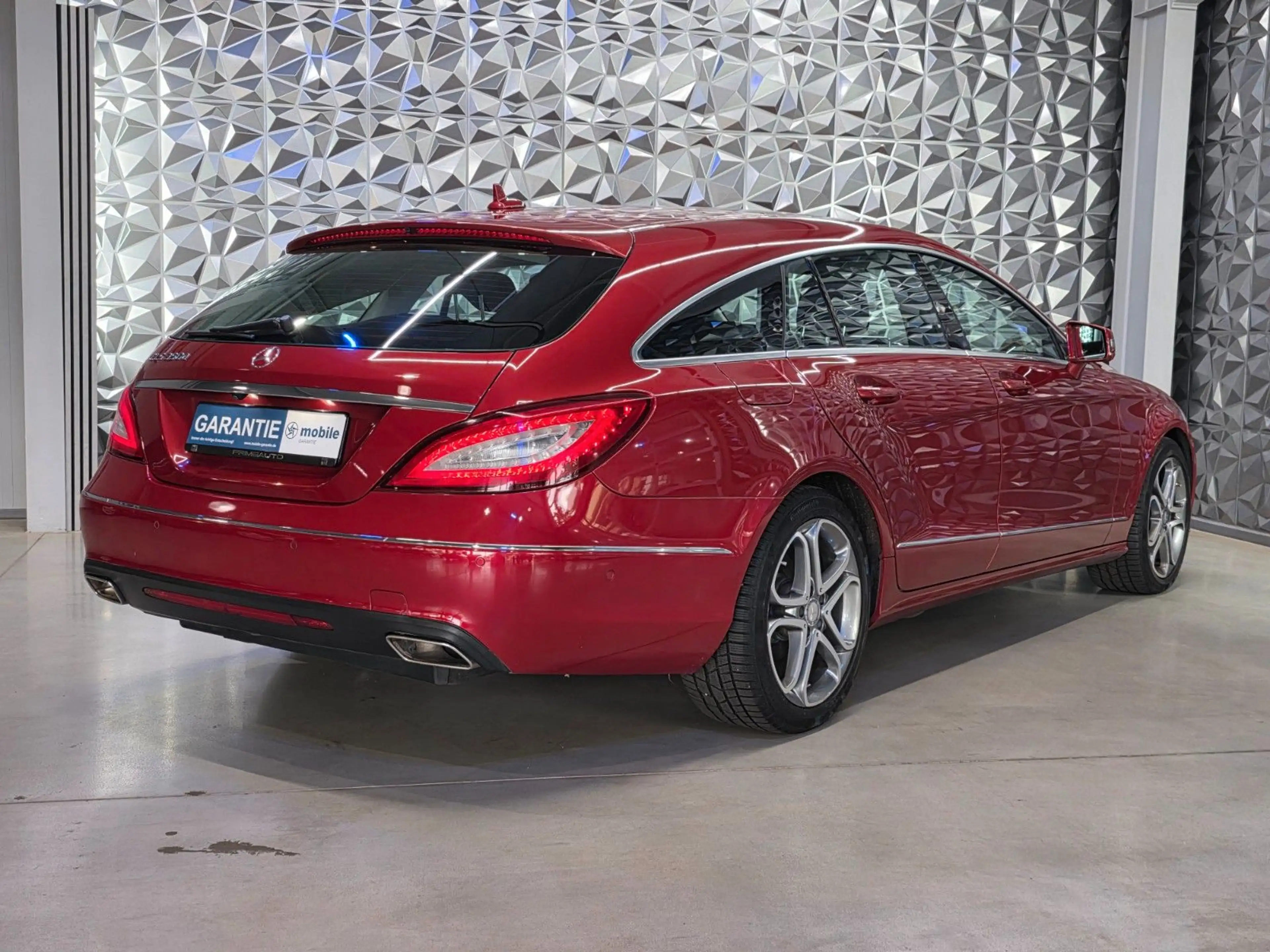 Mercedes-Benz CLS 350 — photo 6