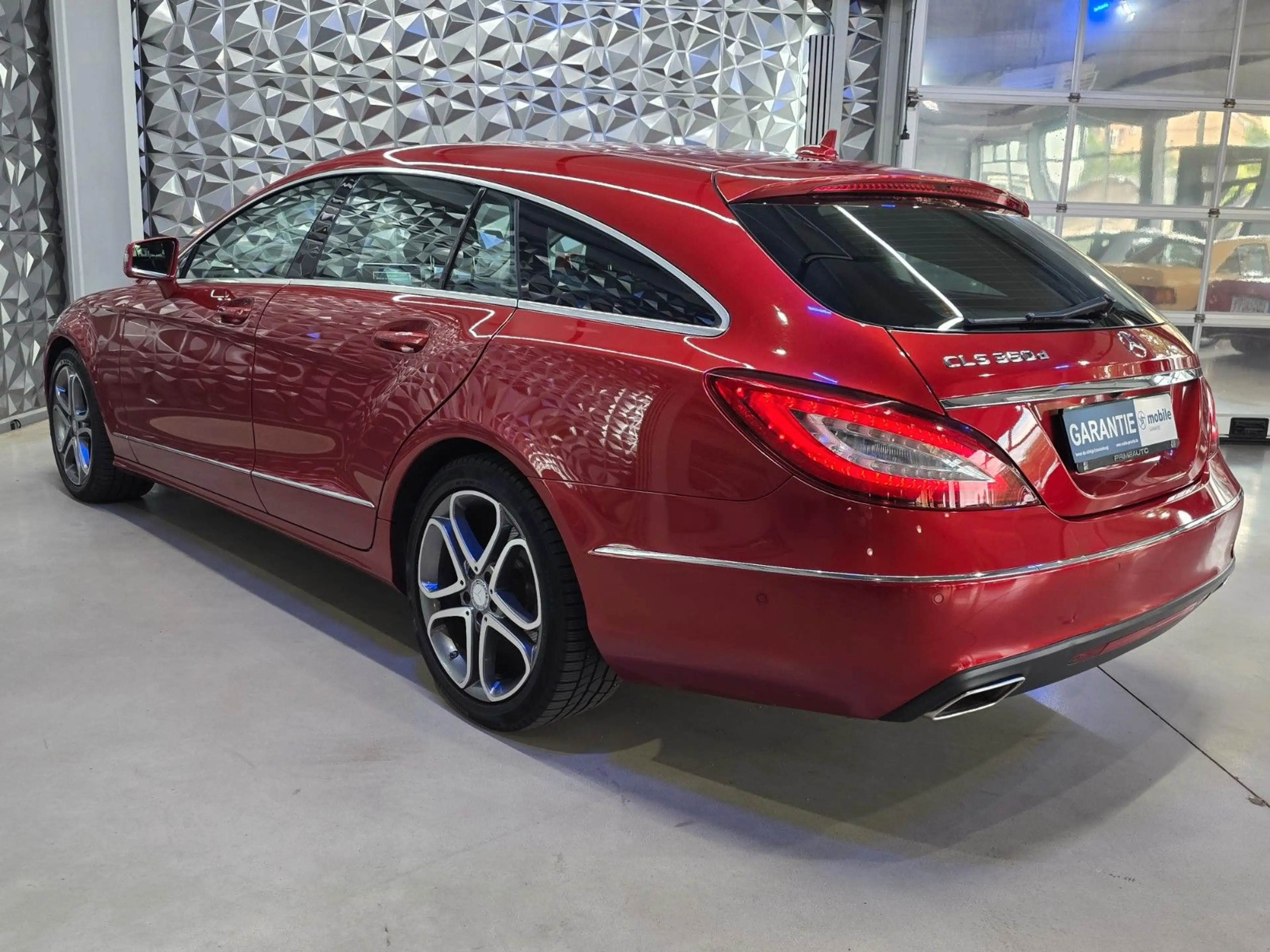 Mercedes-Benz CLS 350 — photo 4