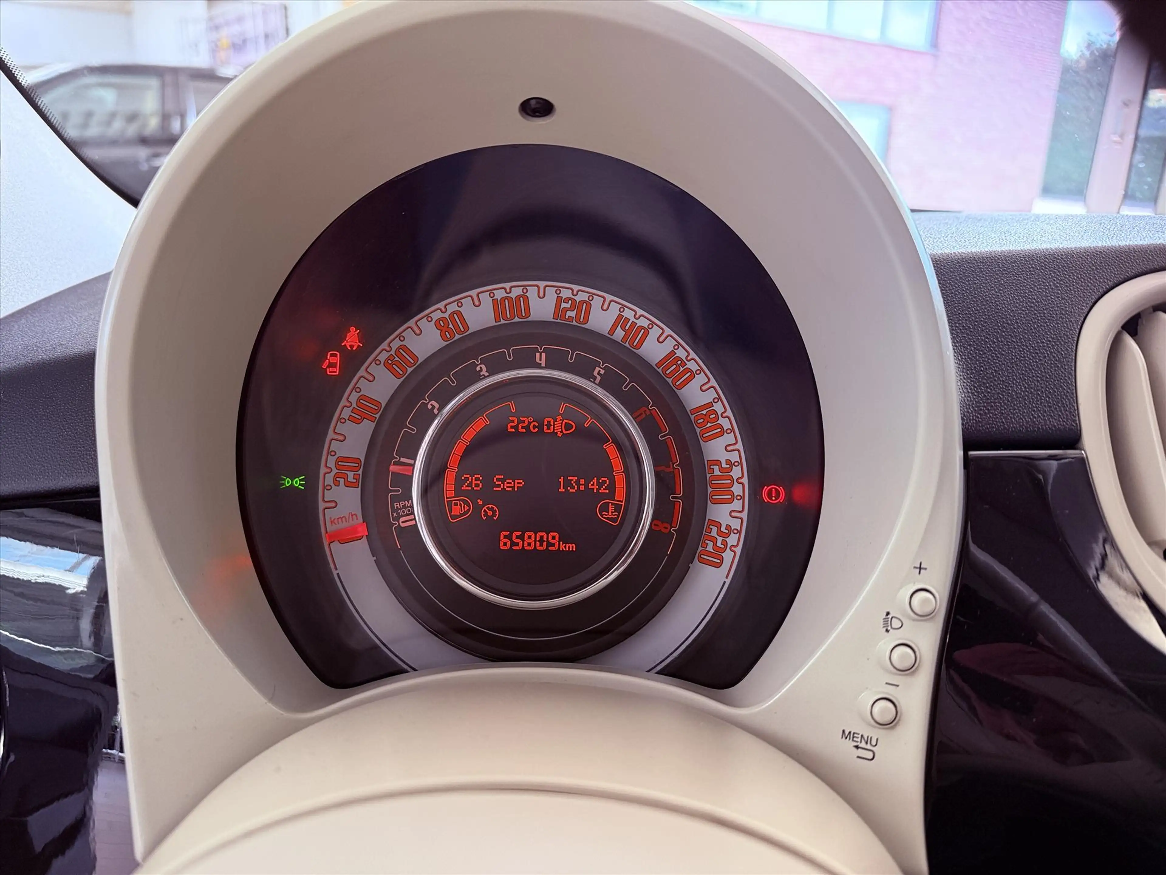 Fiat 500 1.2 Lounge* Airco / Pano / Navi / LMV — photo 6