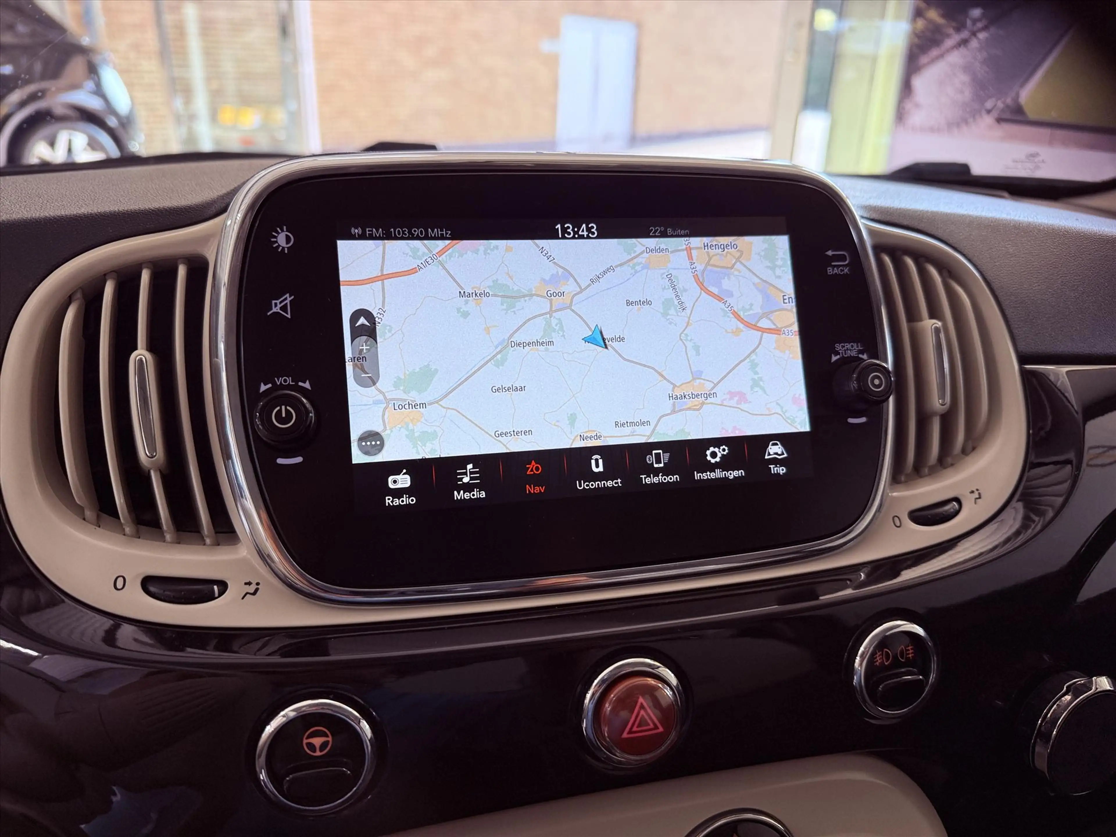 Fiat 500 1.2 Lounge* Airco / Pano / Navi / LMV — photo 7