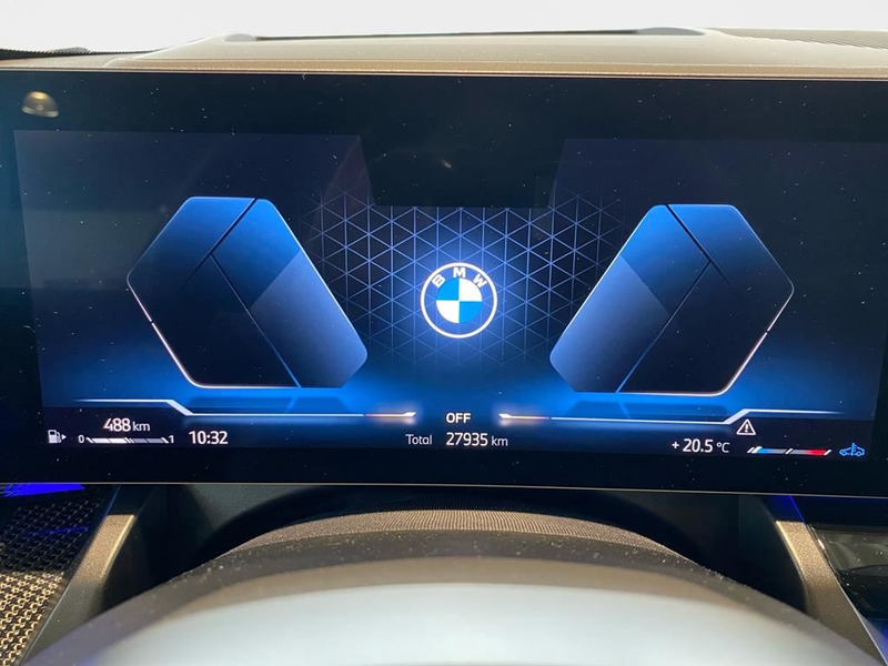 BMW 540 M Sport Pro — photo 14