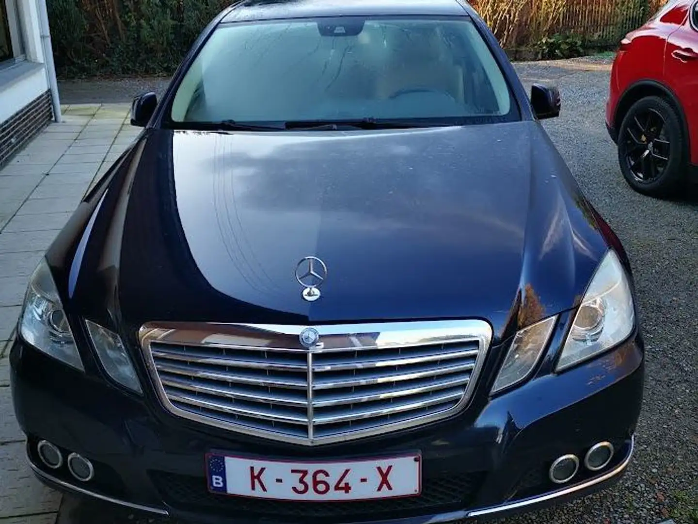 Mercedes-Benz E 220 E 220 CDI DPF BlueEFFICIENCY Automatik Elegance Blauw - 1