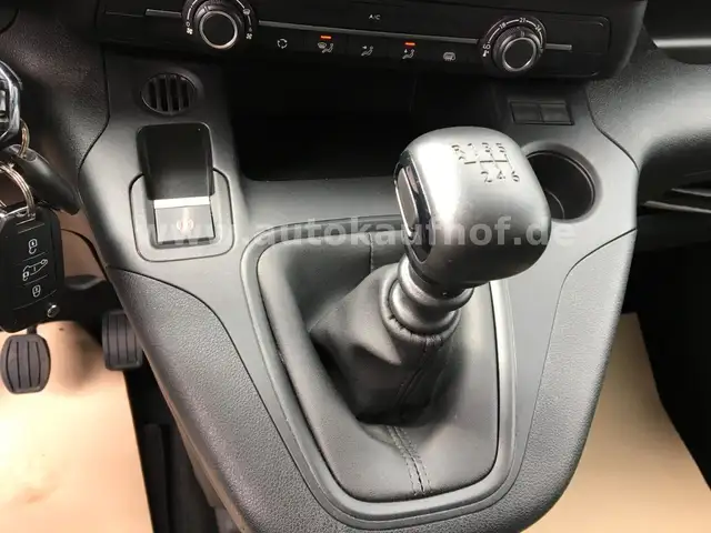 Citroen Berlingo view 15