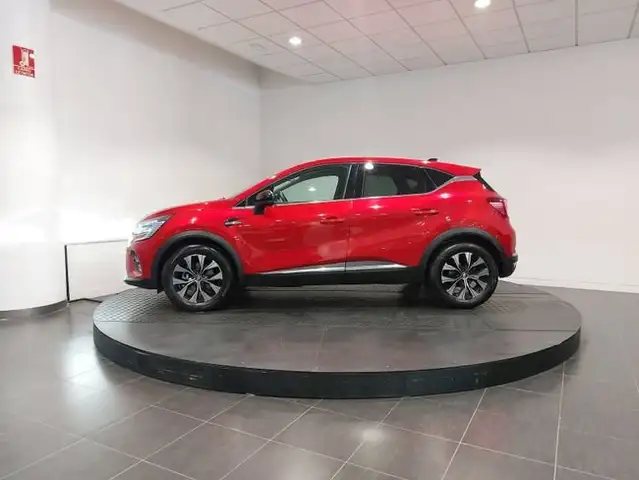 Renault Captur view 4