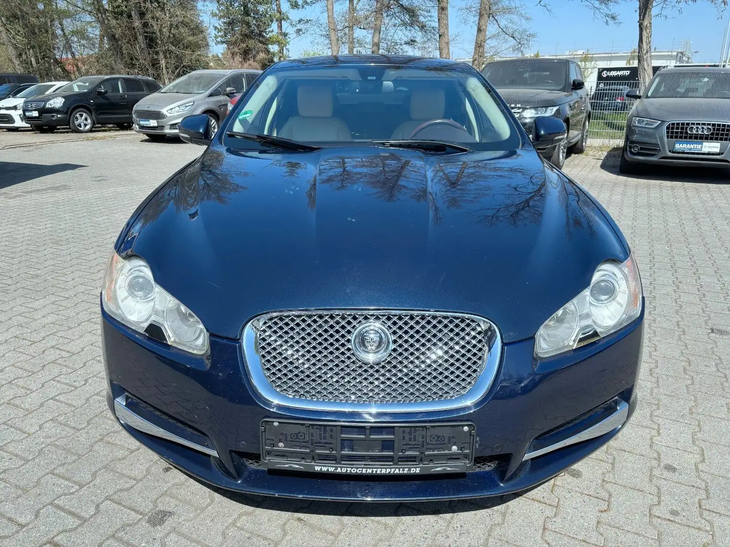 Jaguar XF 3.0 V6 Diesel Luxury Auto. Leder Navi Kamera Blau - 2