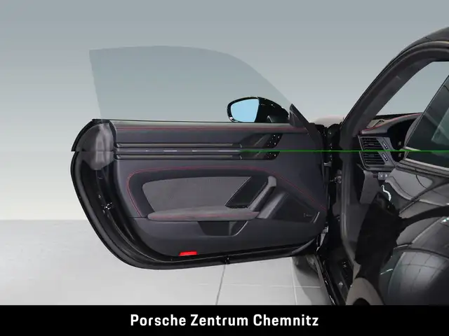 Porsche 911 view 10
