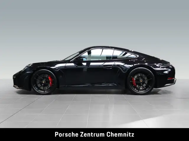 Porsche 911 view 2