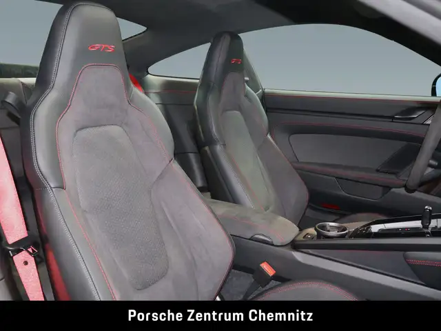 Porsche 911 view 14