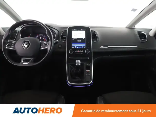 Renault Grand Scenic view 12