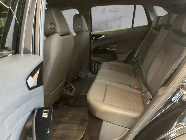 Volkswagen Id.4 view 10