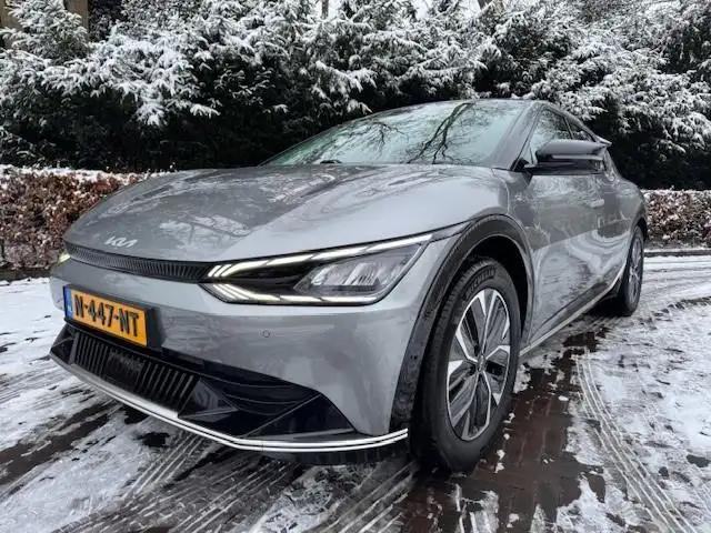 Kia EV6 PLUS 77.4KWH SOH 94.2%/ TREKHAAK/LEER/LED ACARPLAY