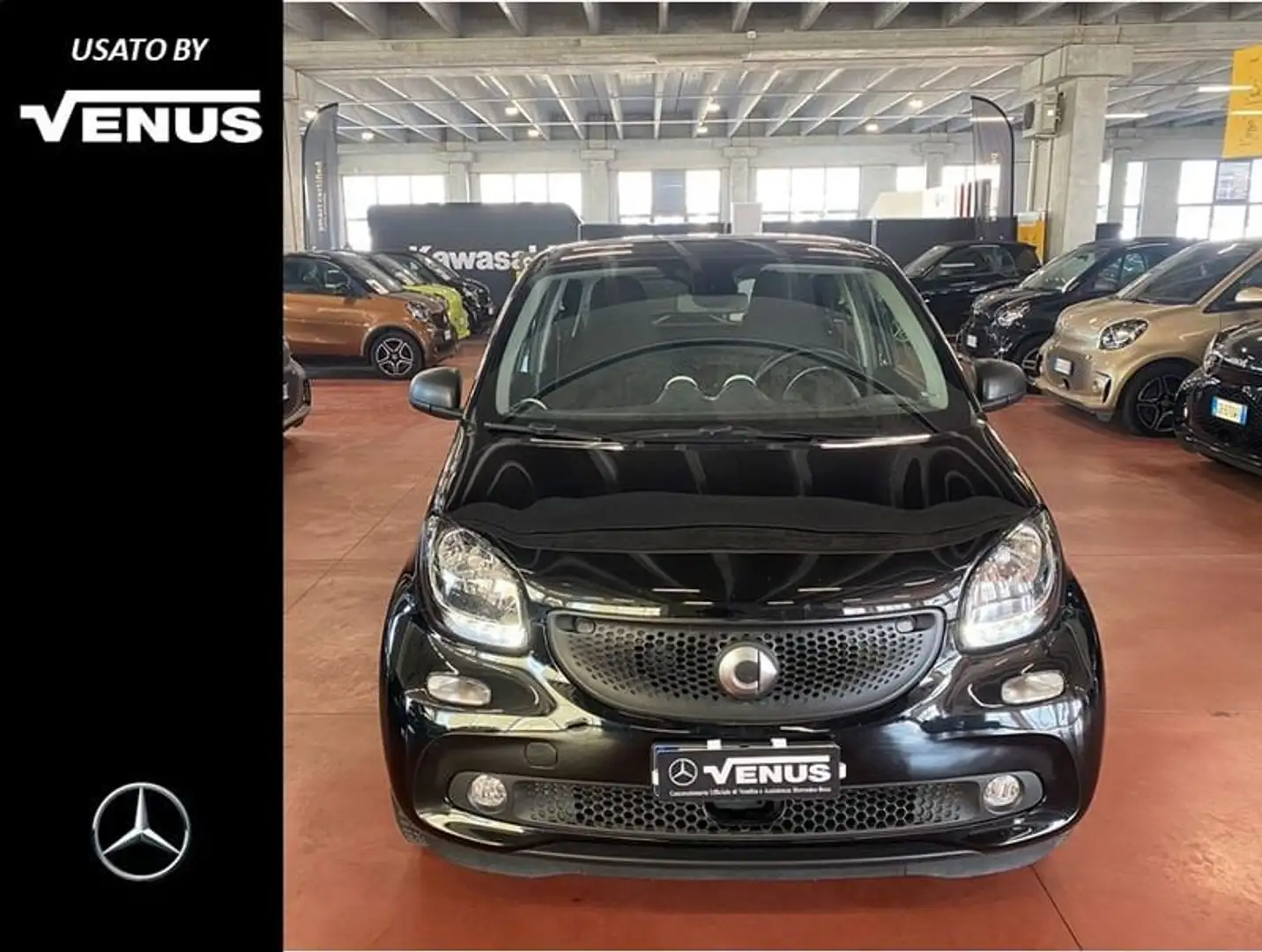 smart forFour Smart II 2015 Benzina 1.0 Youngster 71cv my18 Nero - 1
