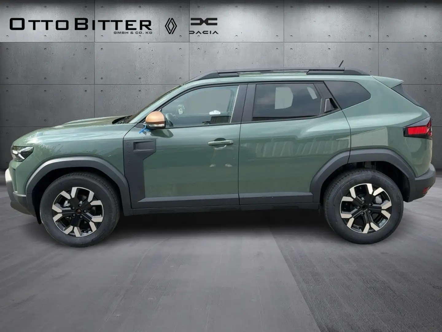 Dacia Duster Extreme TCe130 ALU/KAEMRA/WINTERPAKET Groen - 2