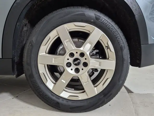 Mini Countryman view 14