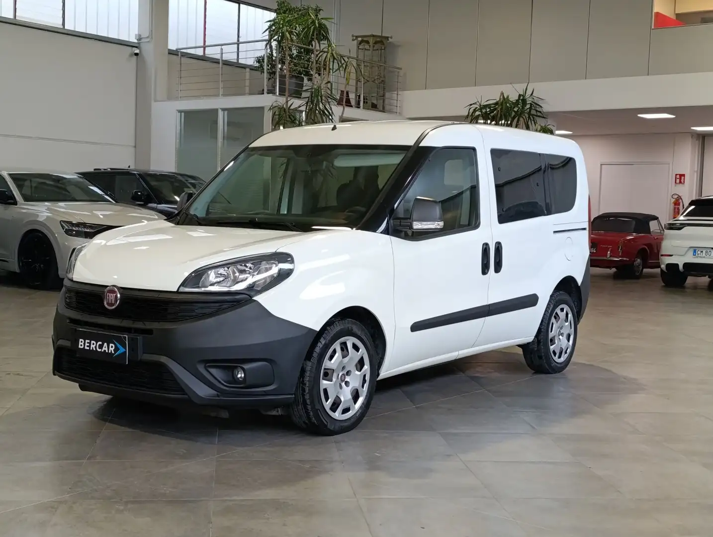 Fiat Doblo Doblò 1.6 MJT 120CV S&S PC Combi N1 Easy Weiß - 1