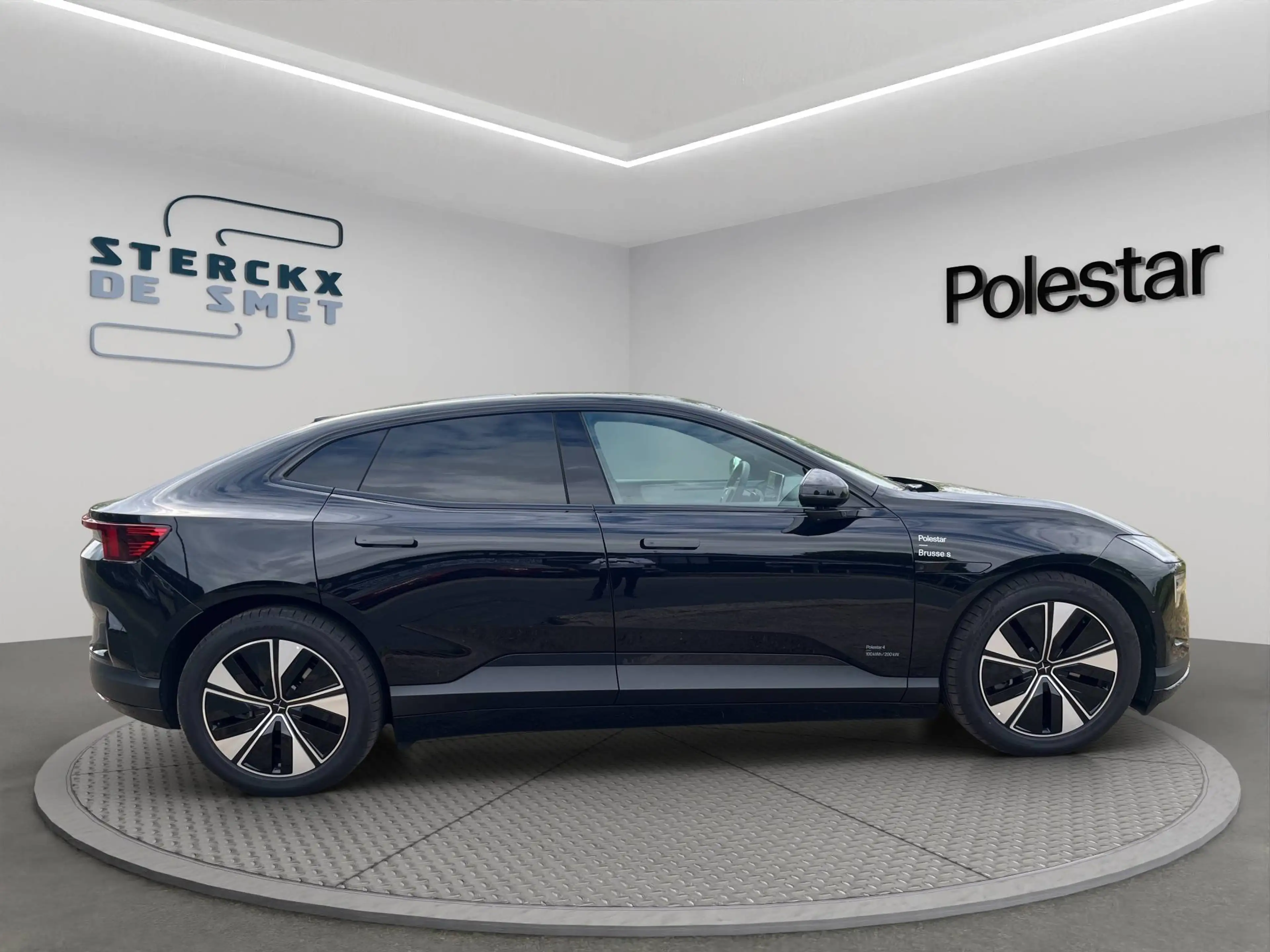 Polestar 4 Polestar 4 100 kWh Long Range Single Motor Business Business — photo 7