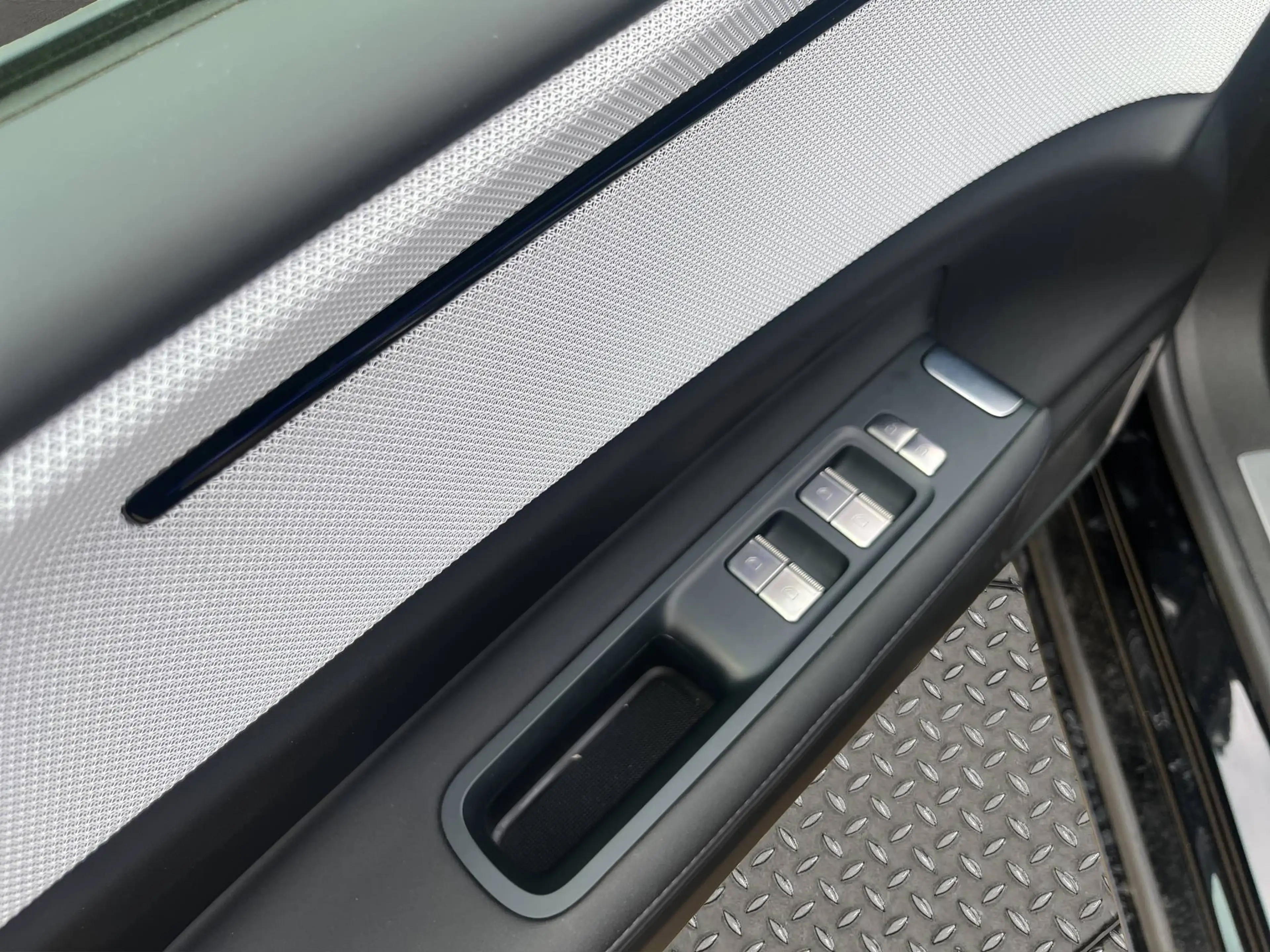 Polestar 4 Polestar 4 100 kWh Long Range Single Motor Business Business — photo 12