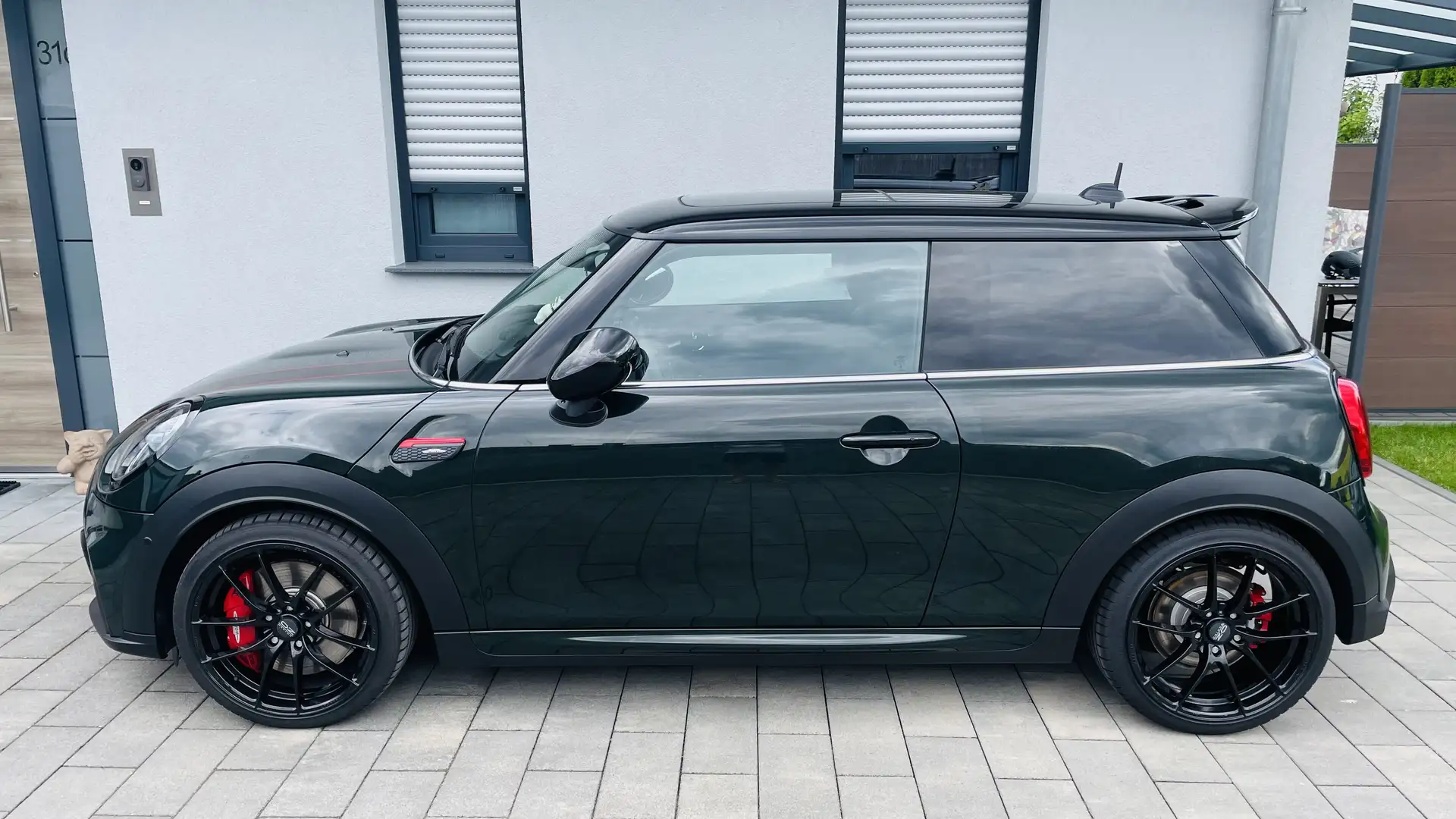 MINI John Cooper Works JCW Premium Plus Grün - 1