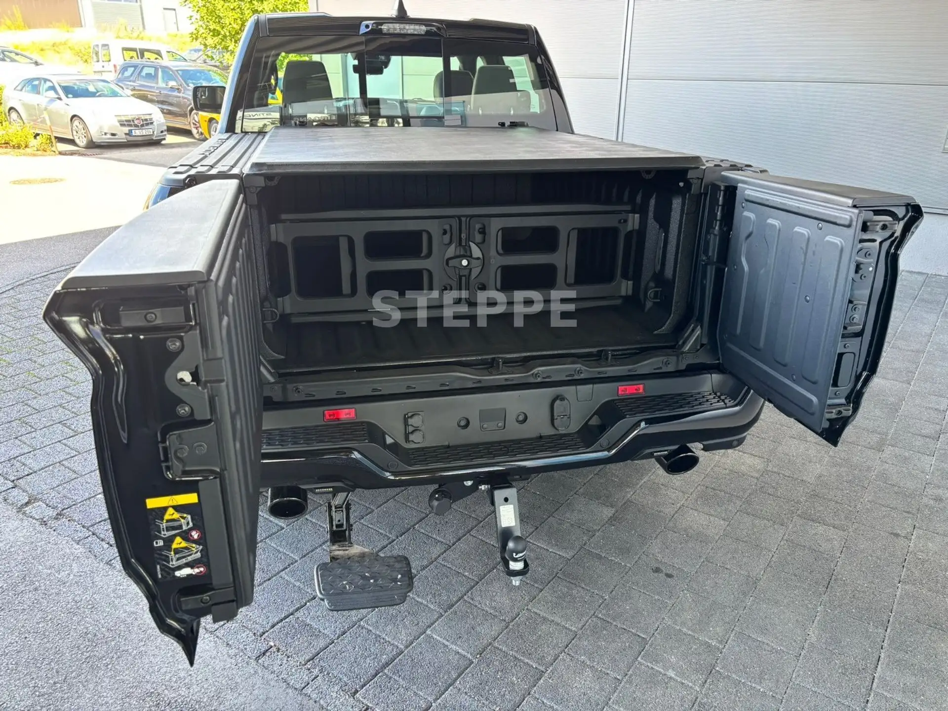 닷지 Dodge RAM 2026 검정 사진 6