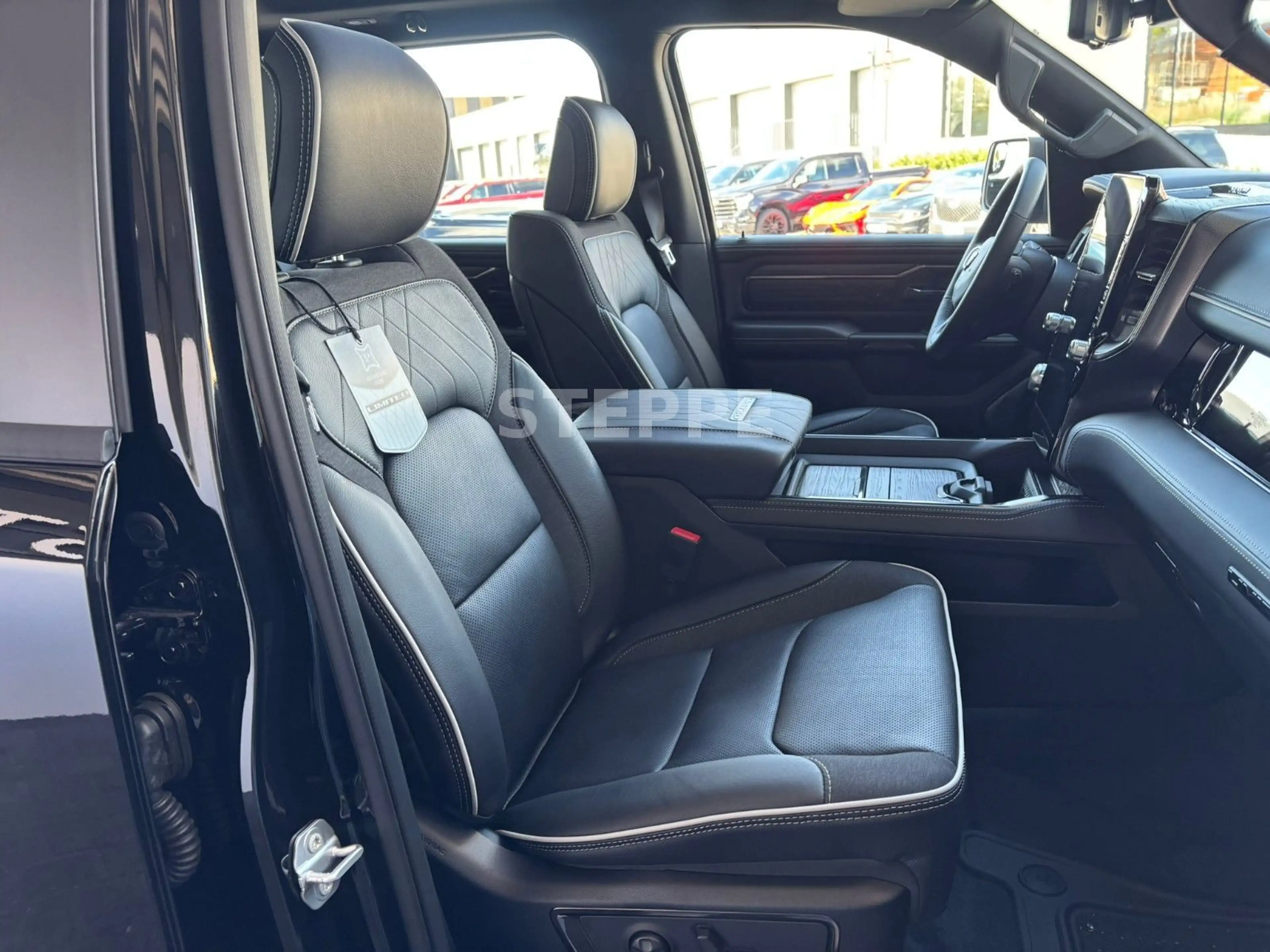 Dodge RAM 2026 RAM 1500 Limited Night 5,7LV8 Rambox MFT — photo 11