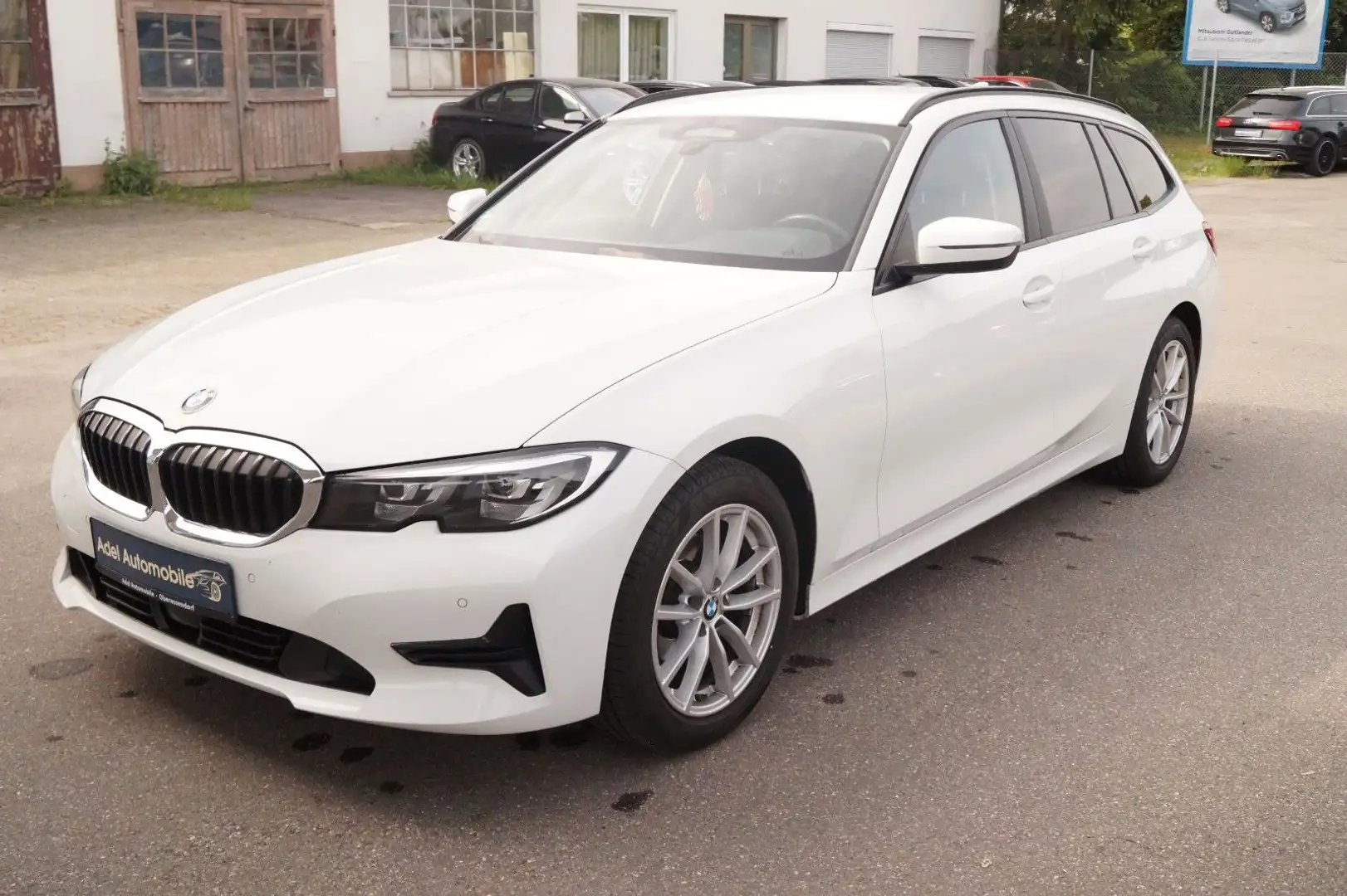 BMW 320 Baureihe 3 Touring 320 d xDrive Advantage Blanc - 1
