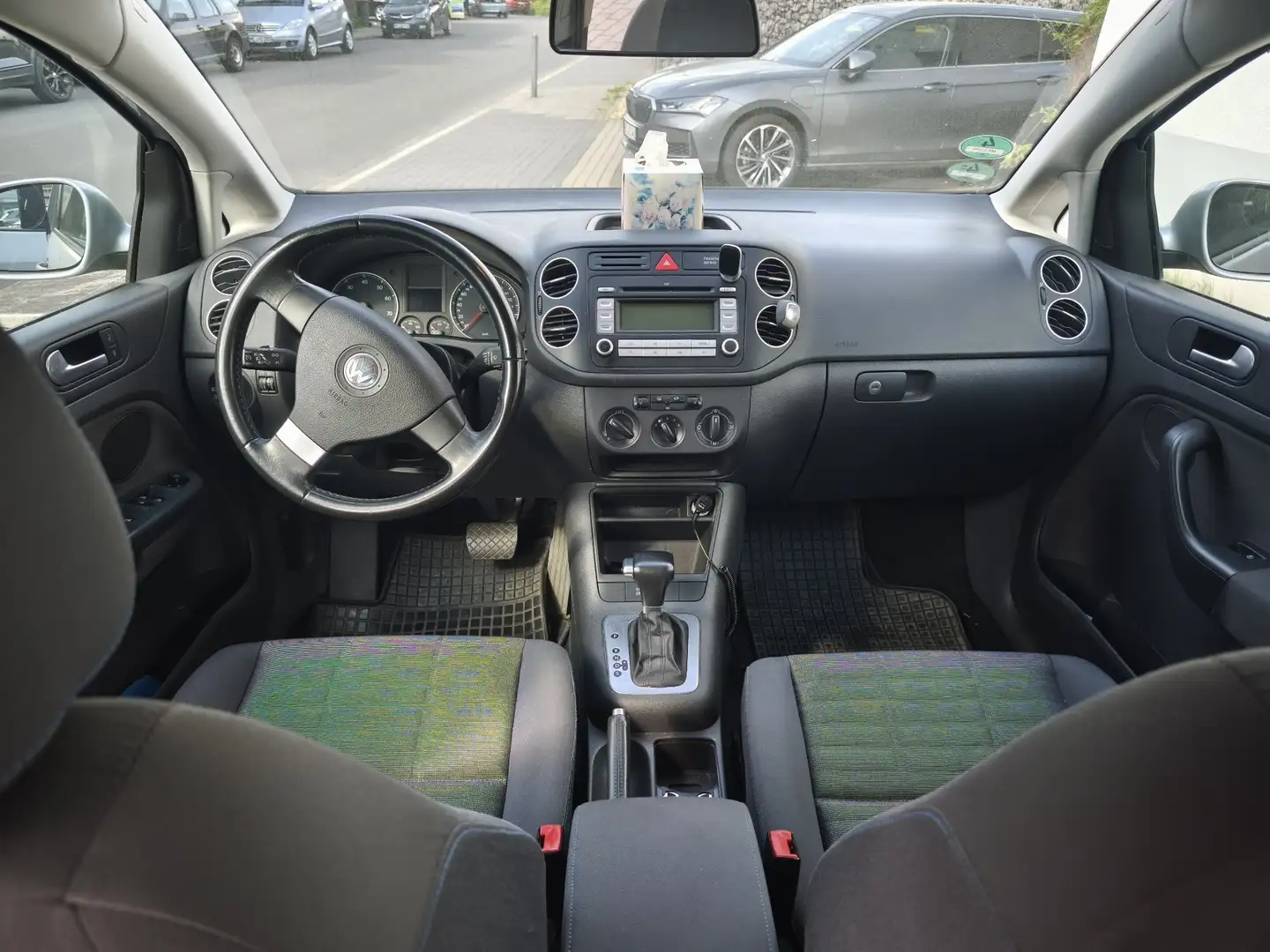 Volkswagen Golf Plus 1.6 Automatik Trendline - 1