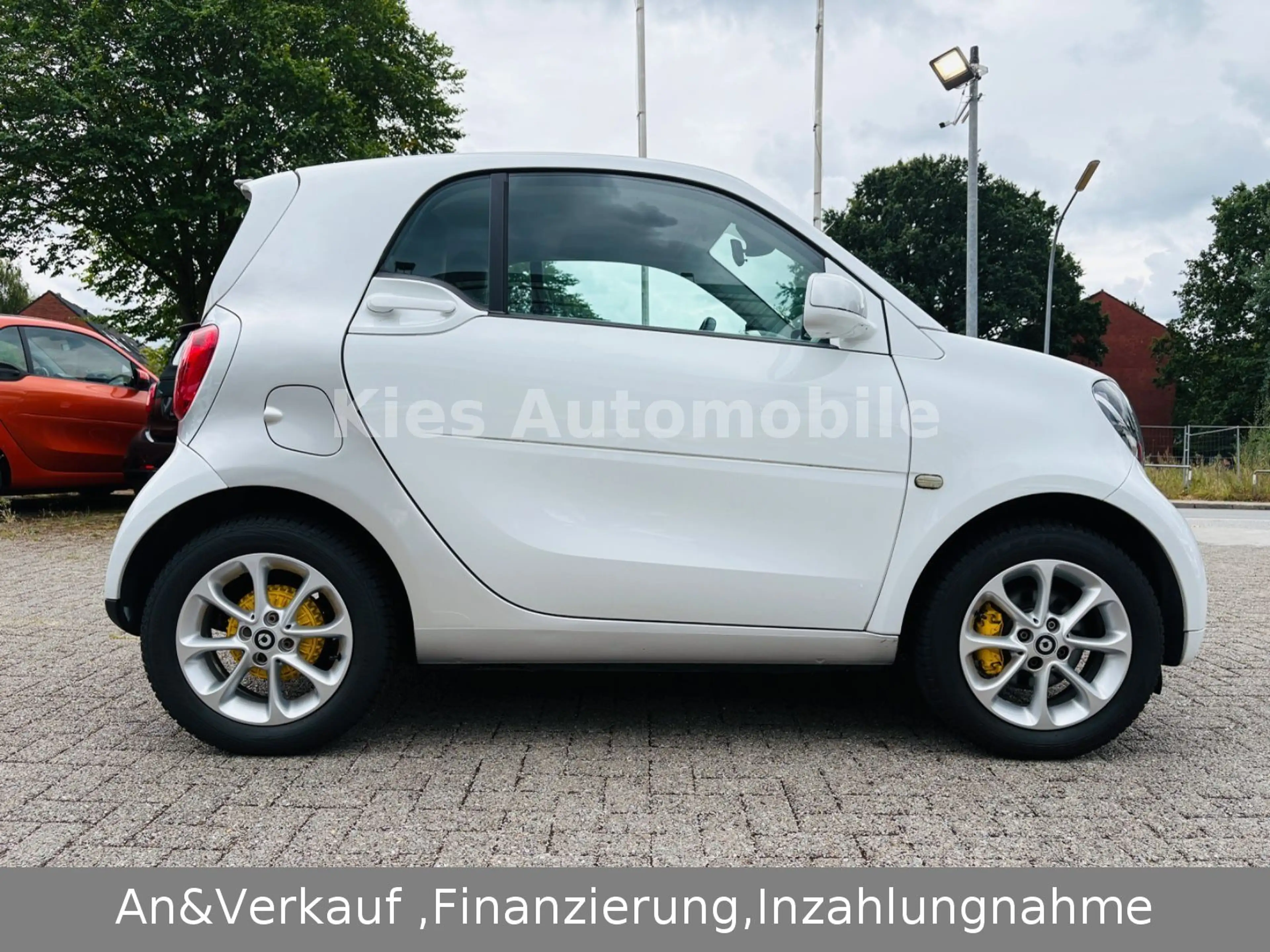 smart forTwo Prime 90PS AUTOM/LEDER/NAVI/LED/TÜV — photo 6