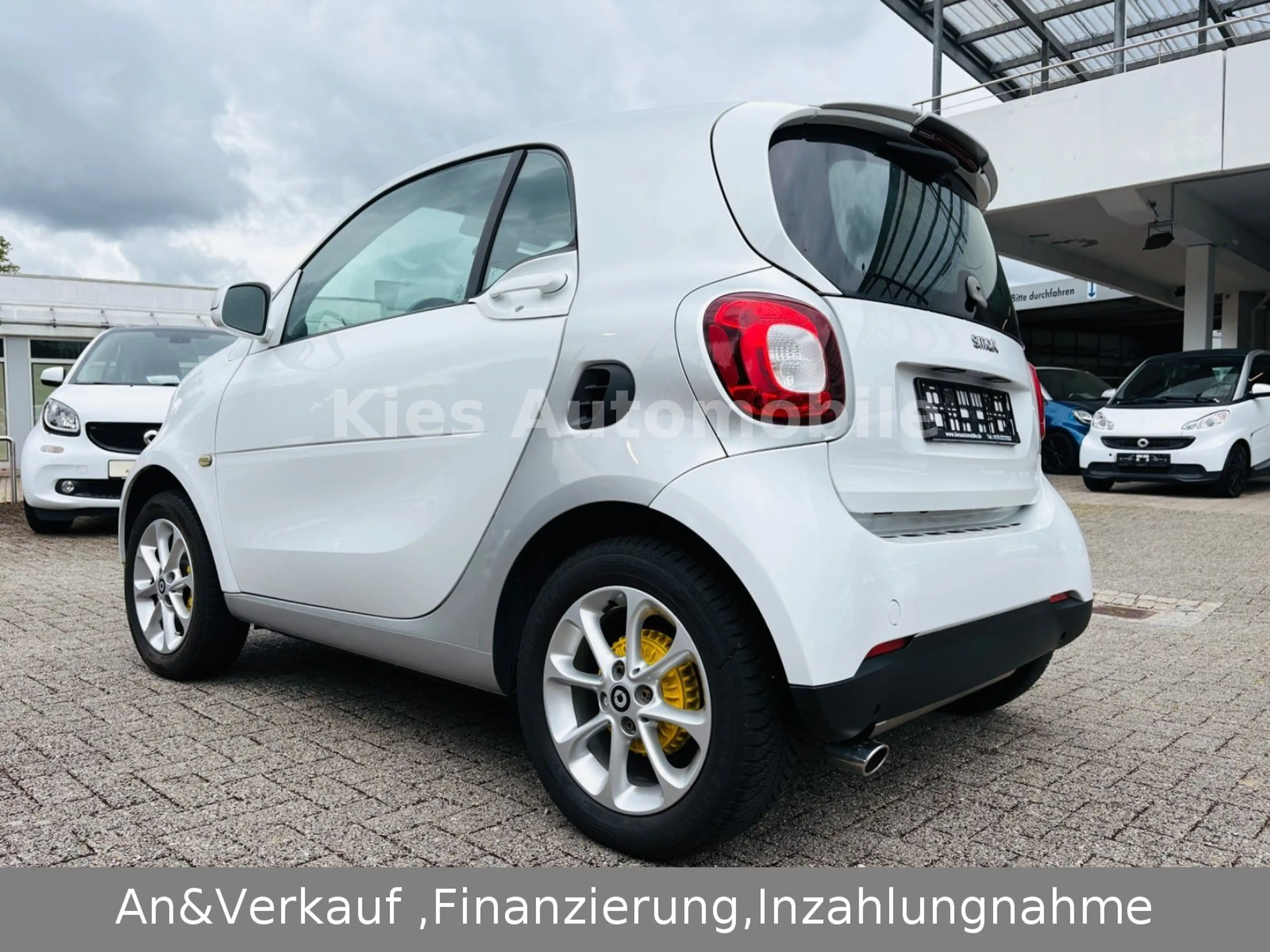 smart forTwo Prime 90PS AUTOM/LEDER/NAVI/LED/TÜV — photo 4