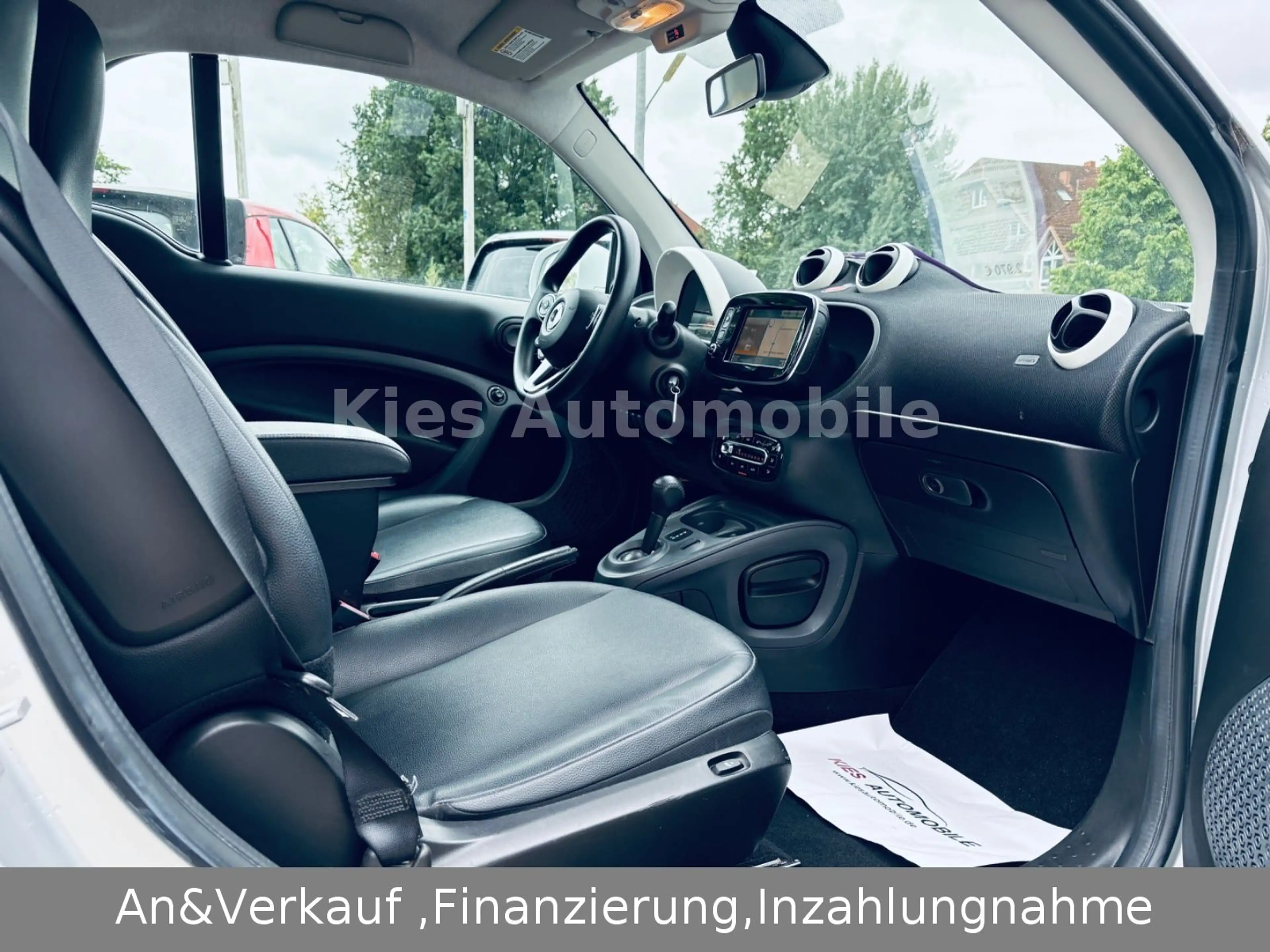 smart forTwo Prime 90PS AUTOM/LEDER/NAVI/LED/TÜV — photo 10