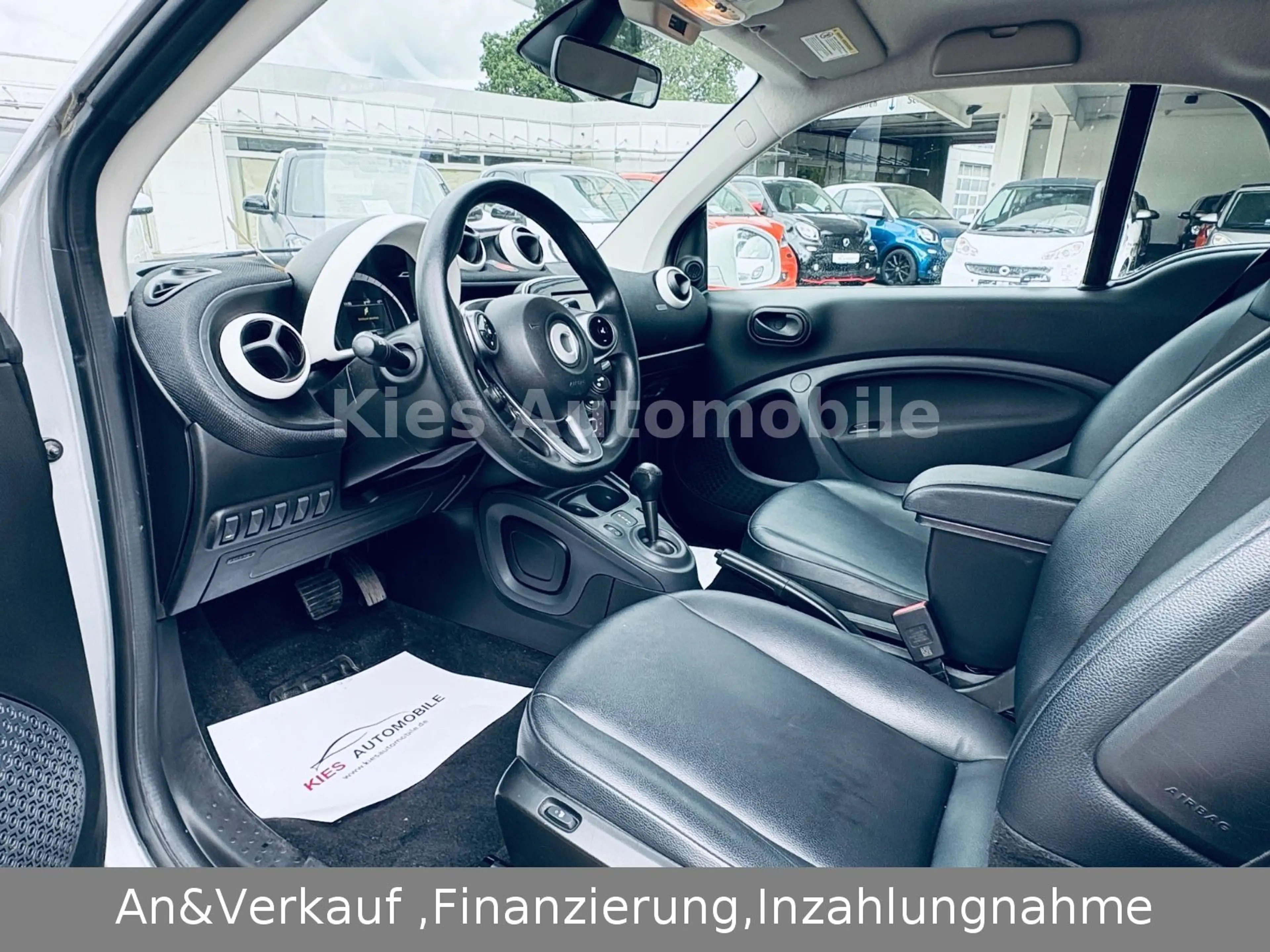 smart forTwo Prime 90PS AUTOM/LEDER/NAVI/LED/TÜV — photo 11
