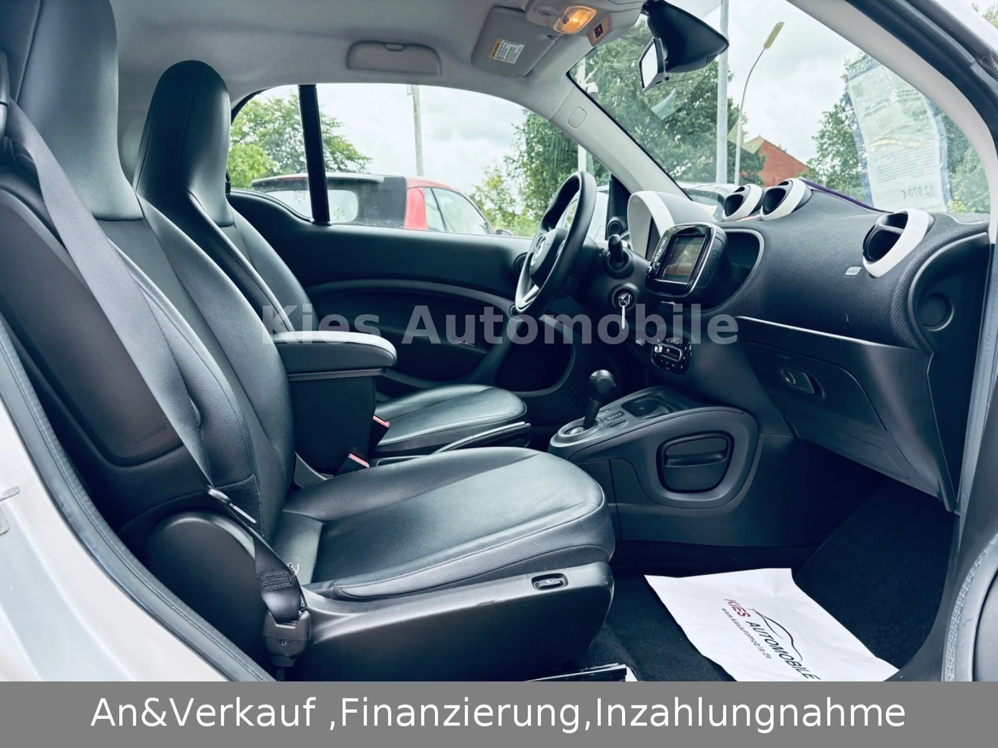 smart forTwo Prime 90PS AUTOM/LEDER/NAVI/LED/TÜV — photo 15