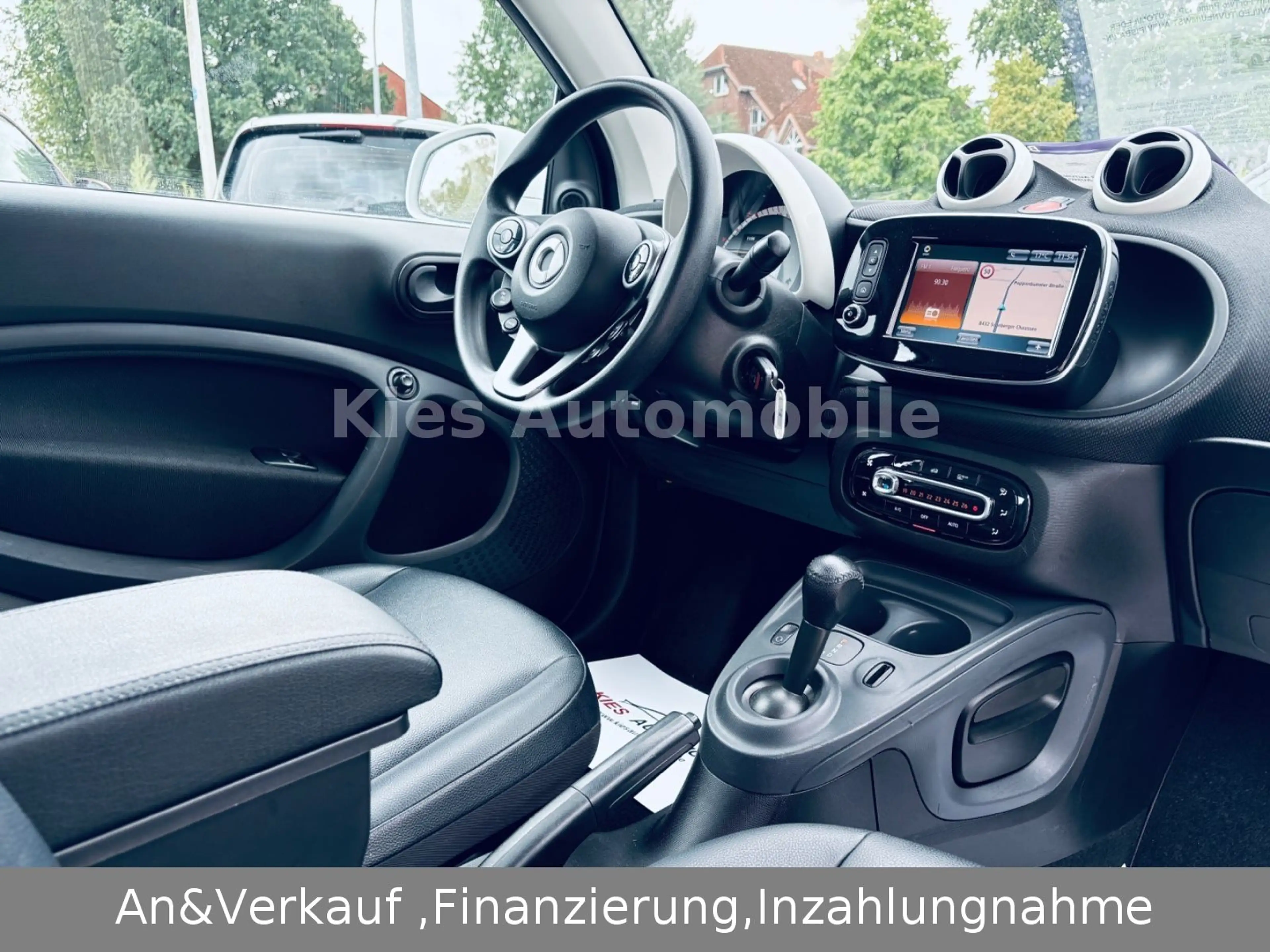 smart forTwo Prime 90PS AUTOM/LEDER/NAVI/LED/TÜV — photo 7
